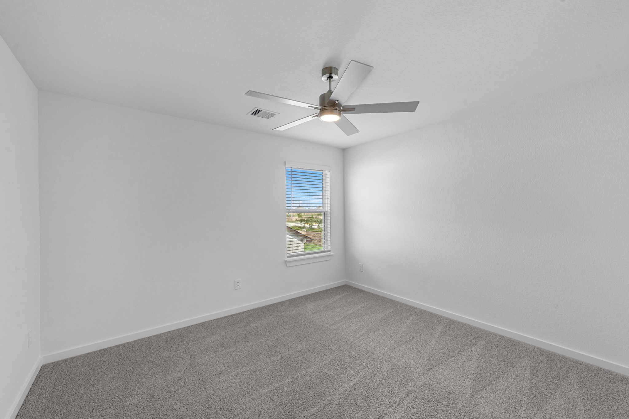 3115 Spitfire Drive Property Photo 24