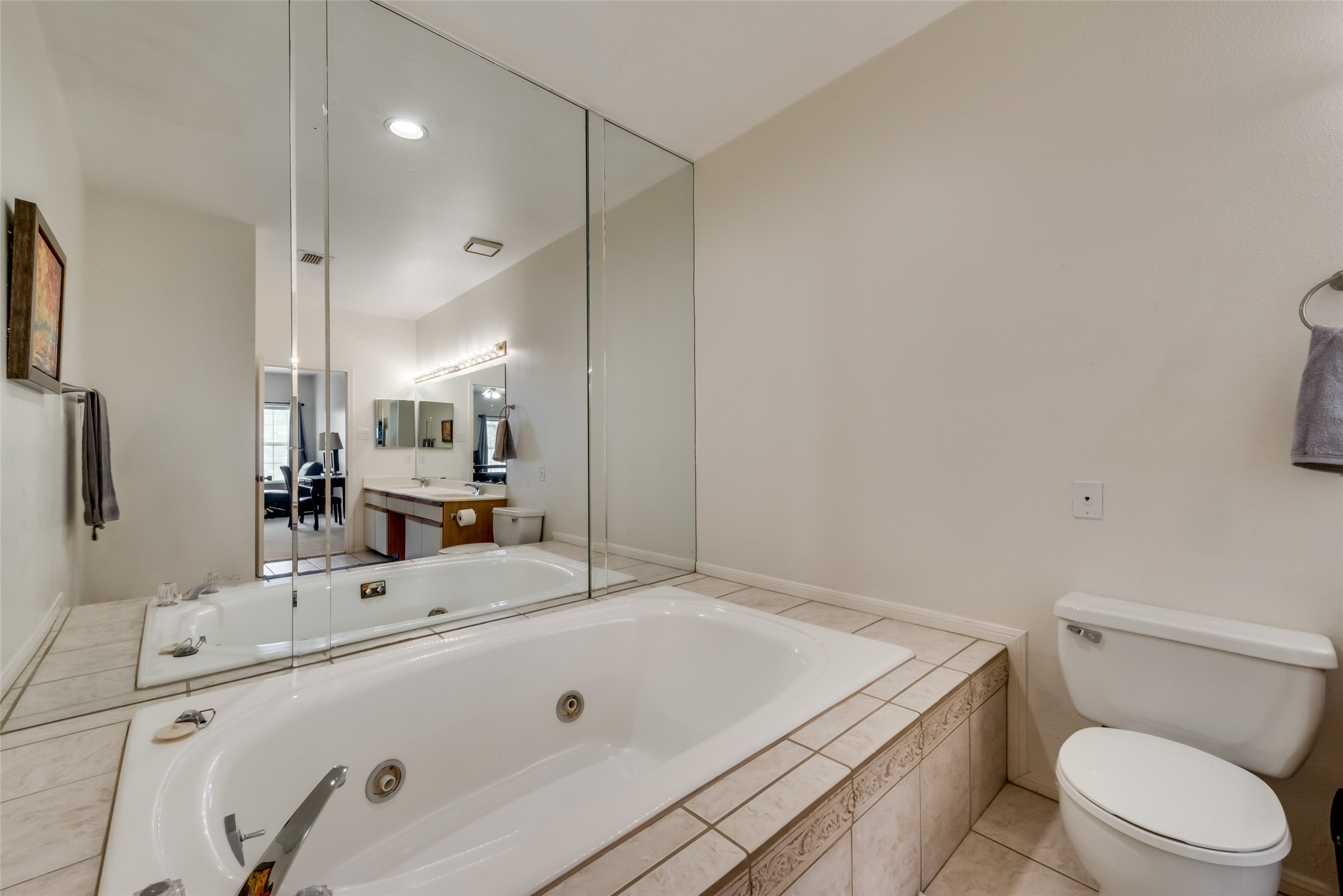 3000 Holly Hall Street 3000 Property Photo 7