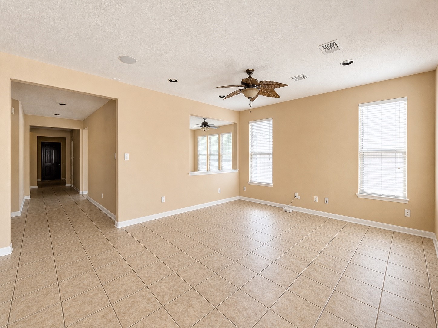 26210 Riley Glen Drive Property Photo 3