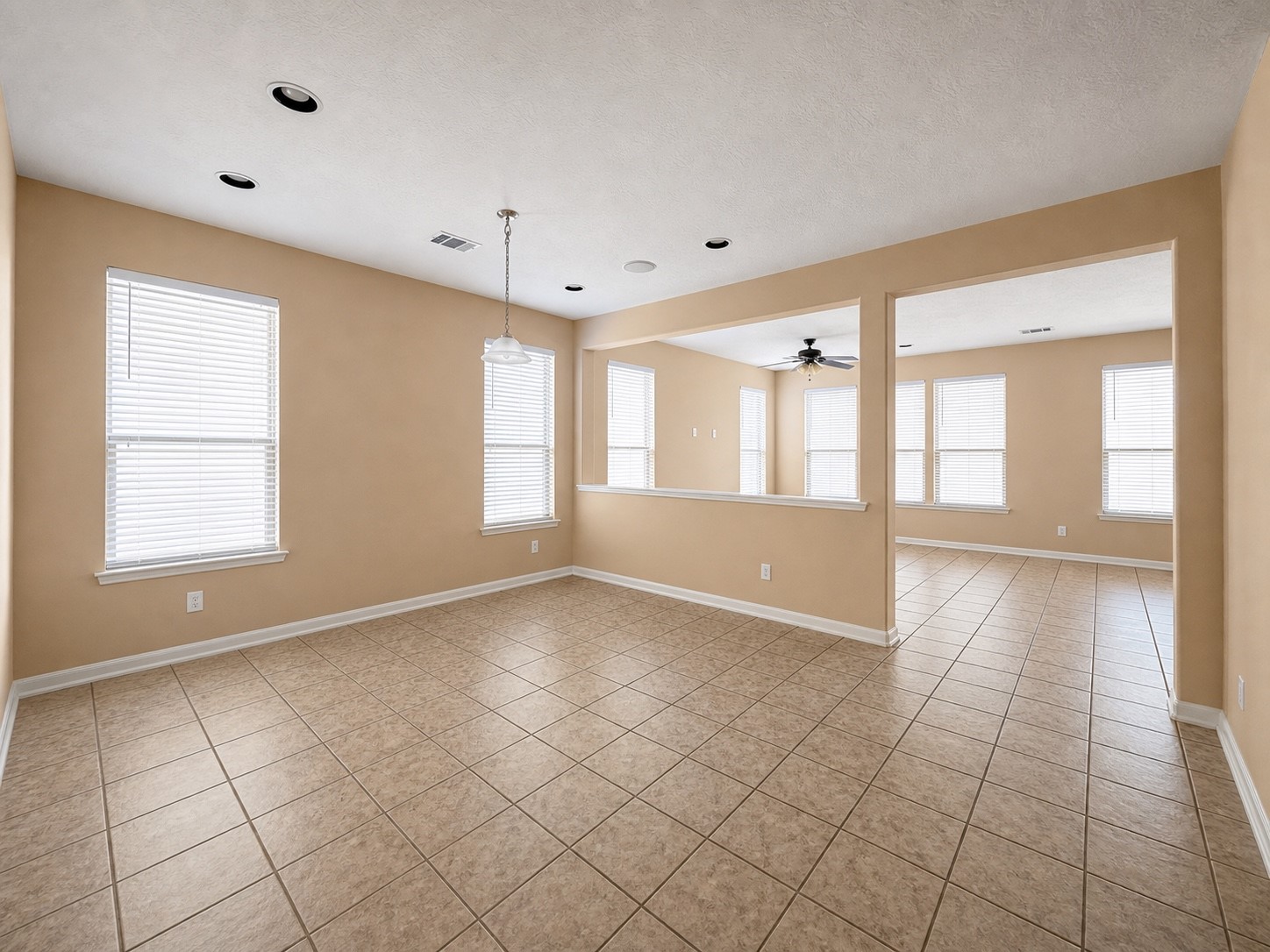 26210 Riley Glen Drive Property Photo 4
