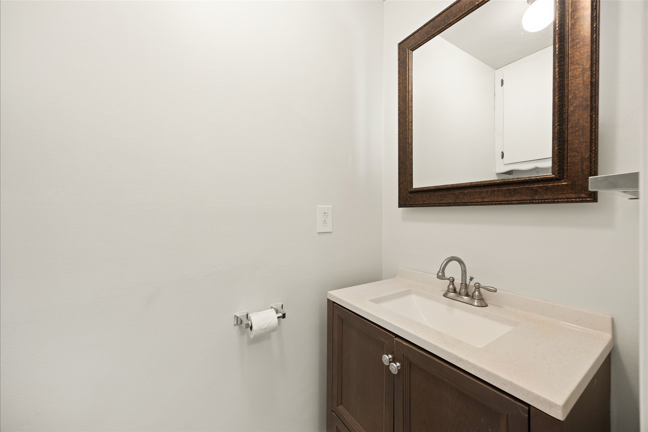 5827 S Braeswood Boulevard Property Photo 14