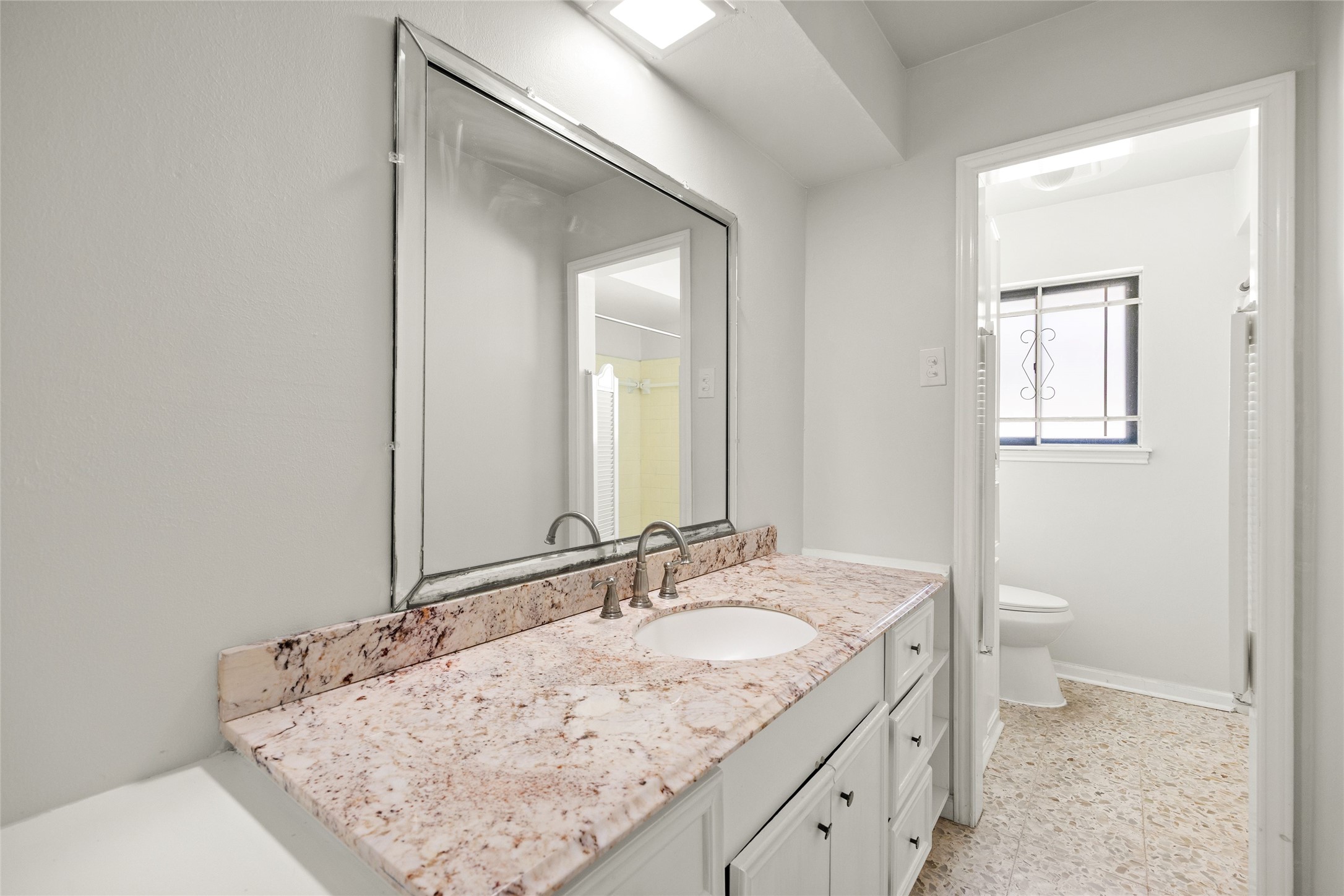 5827 S Braeswood Boulevard Property Photo 22