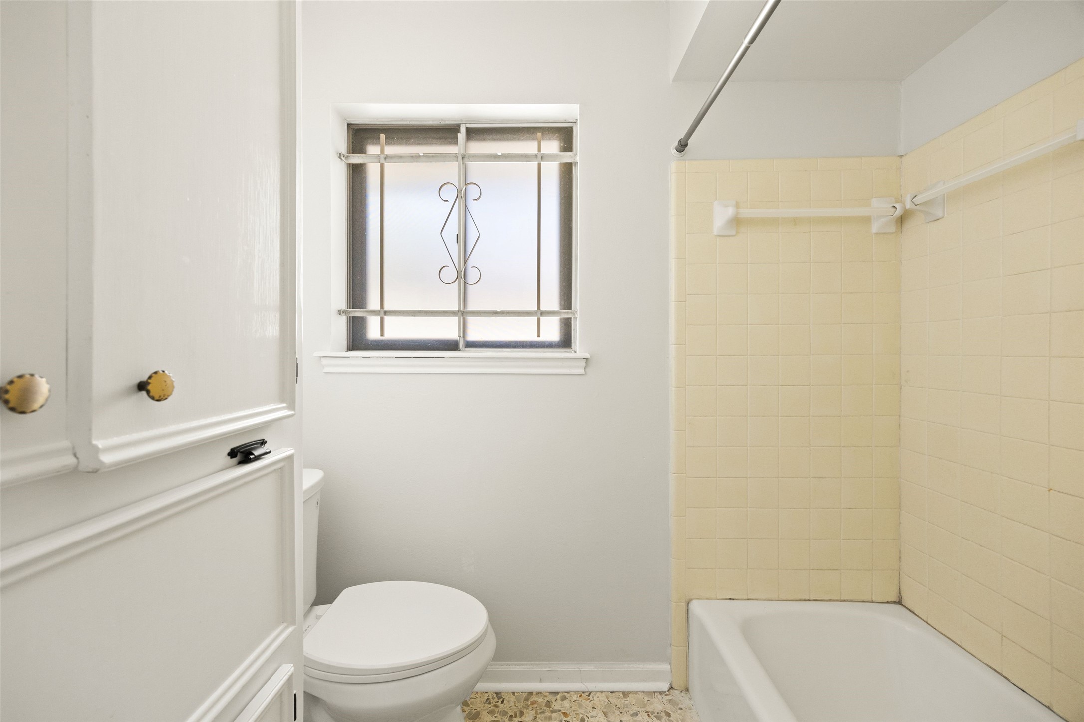 5827 S Braeswood Boulevard Property Photo 23