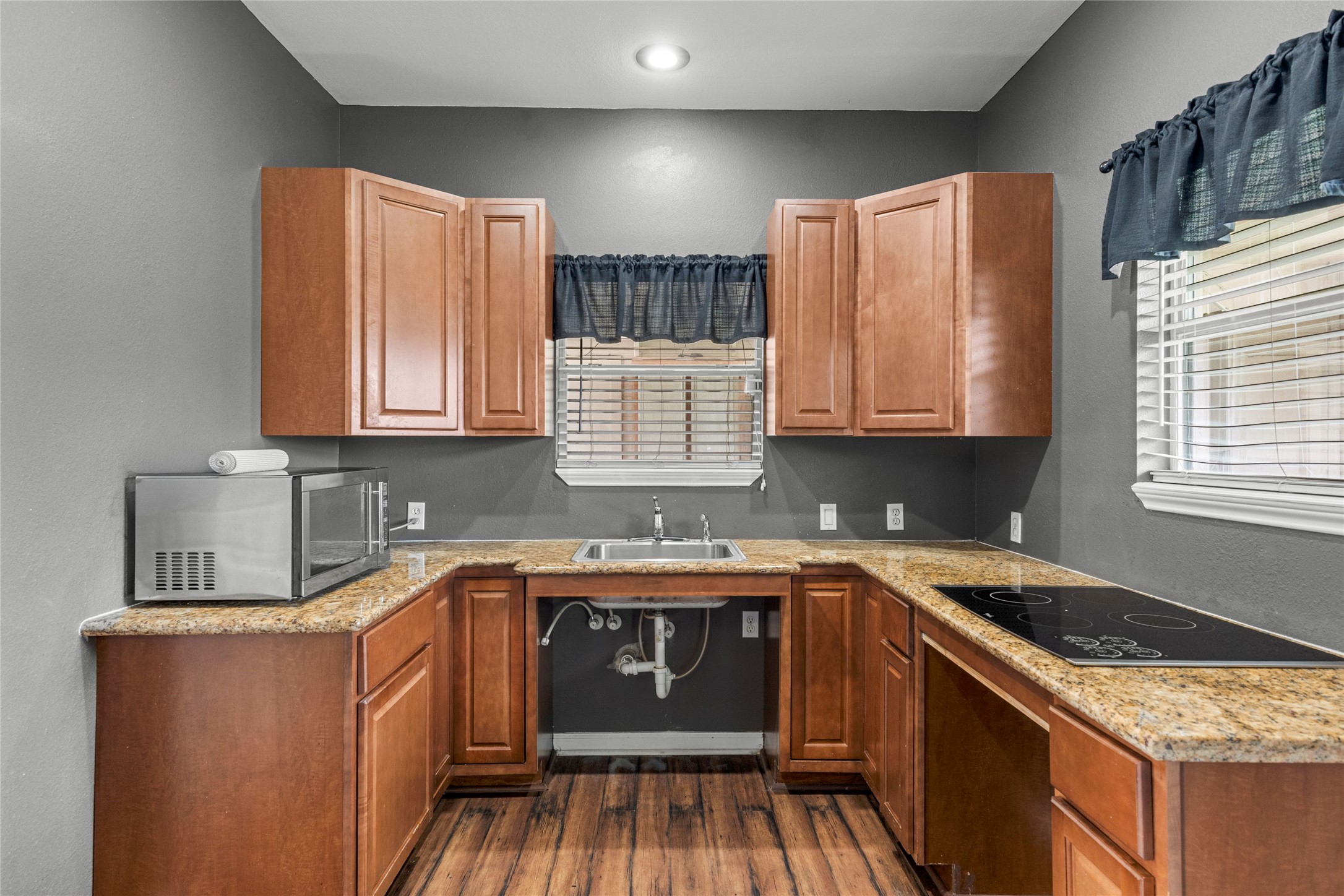 17027 Gleneviss Drive Property Photo 35