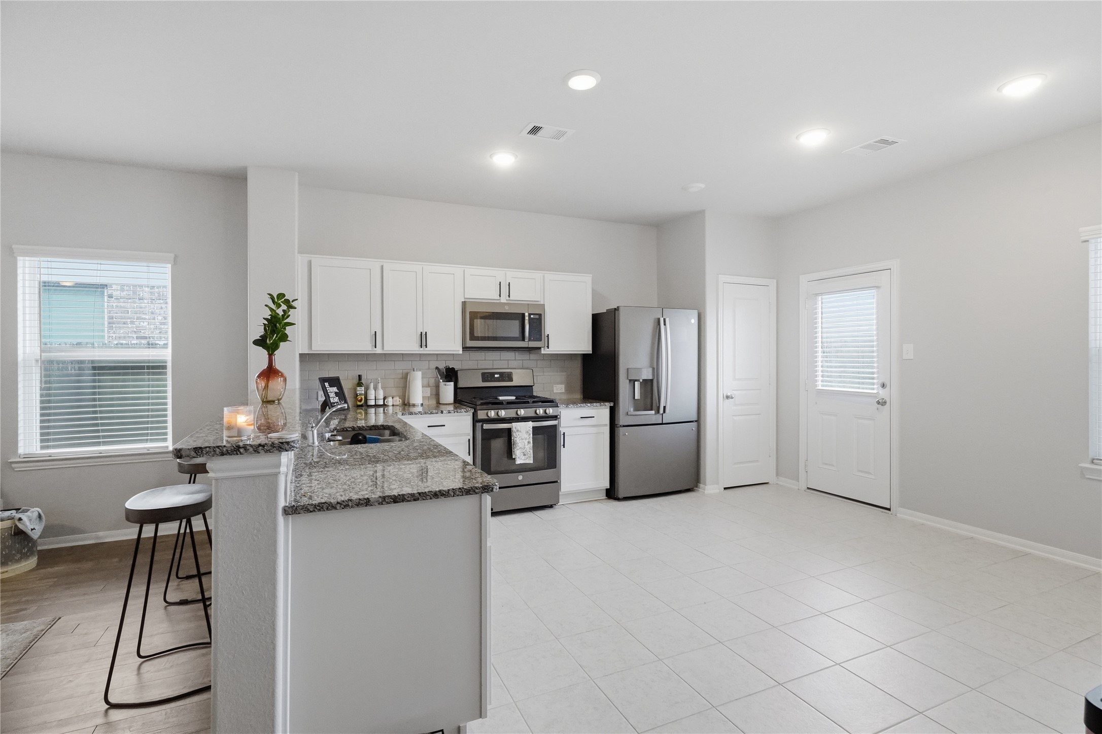 1523 Barras Street Property Photo 12