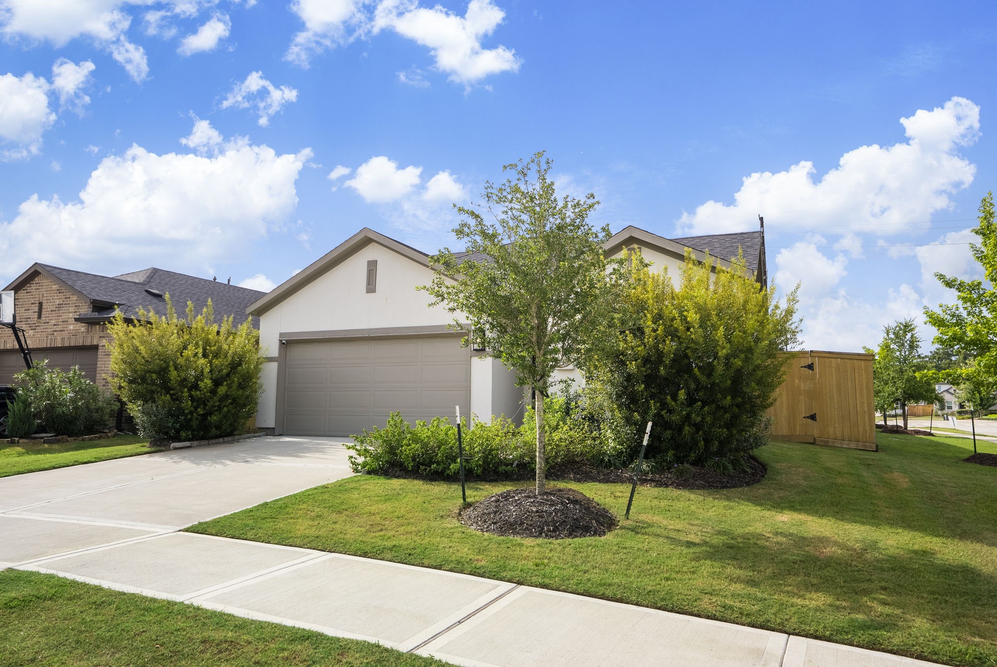 1210 Sugar Drive Property Photo 2