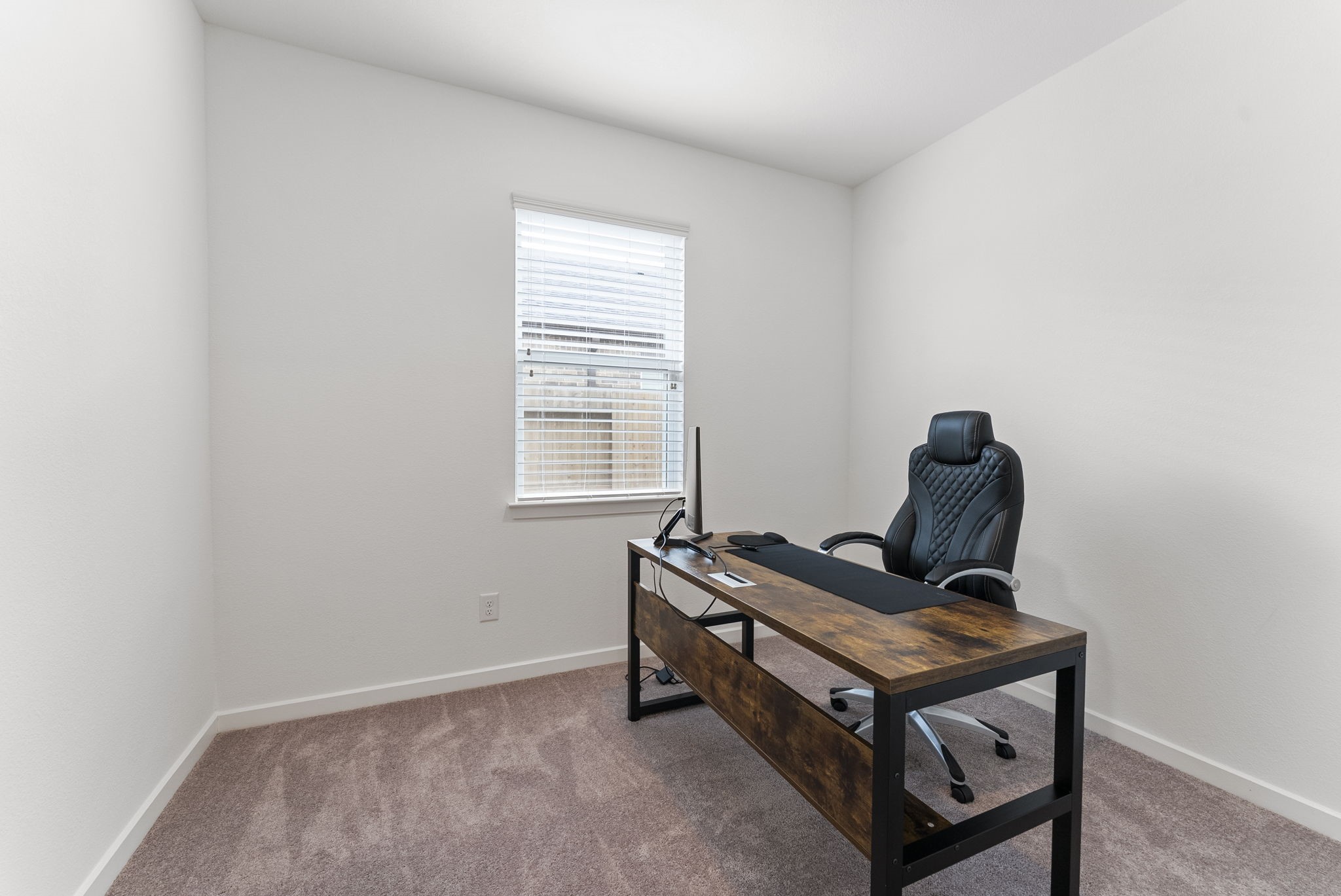 1210 Sugar Drive Property Photo 5
