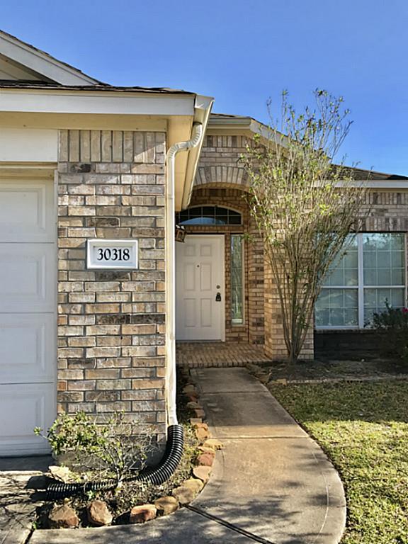 30318 Emerson Creek Drive Property Photo 1