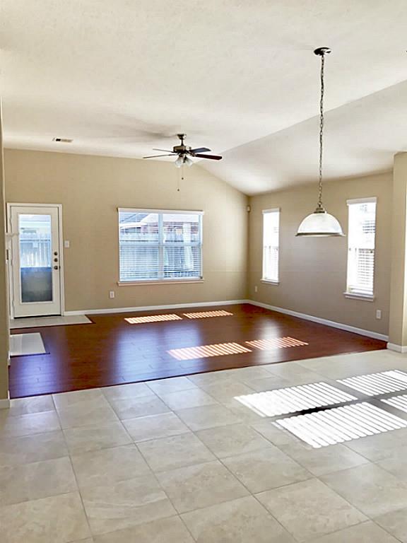 30318 Emerson Creek Drive Property Photo 14