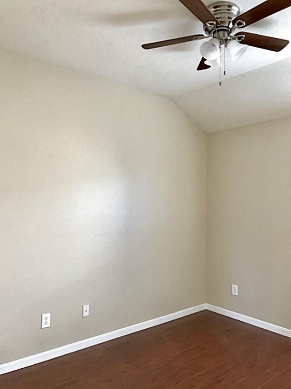 30318 Emerson Creek Drive Property Photo 23