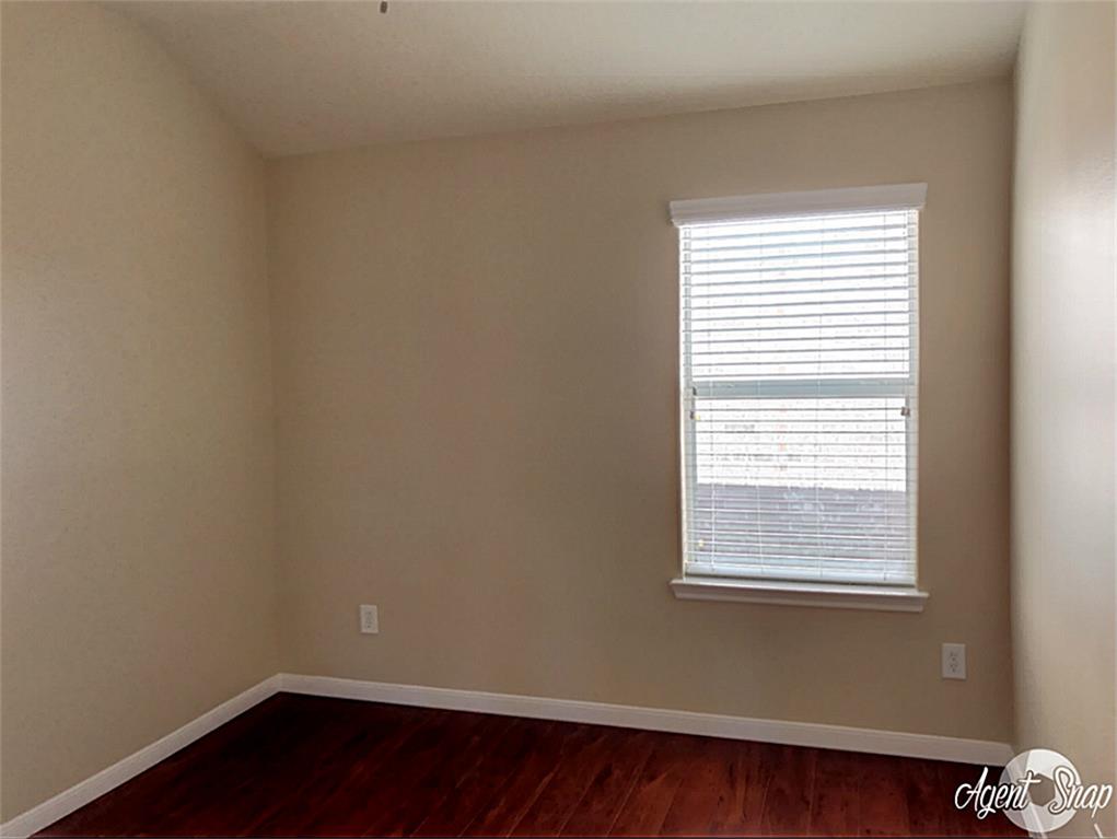 30318 Emerson Creek Drive Property Photo 26