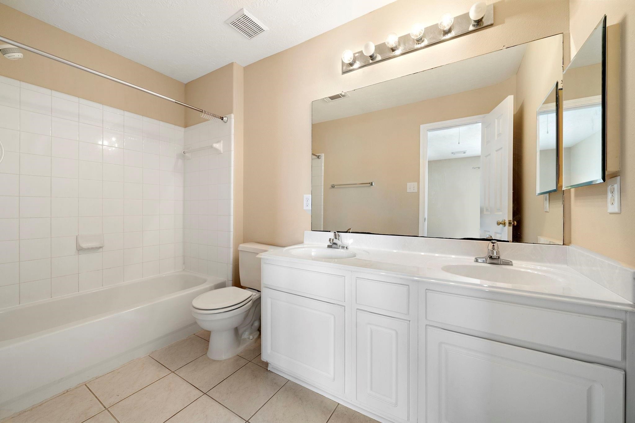 3318 Cotswald Trail Property Photo 11
