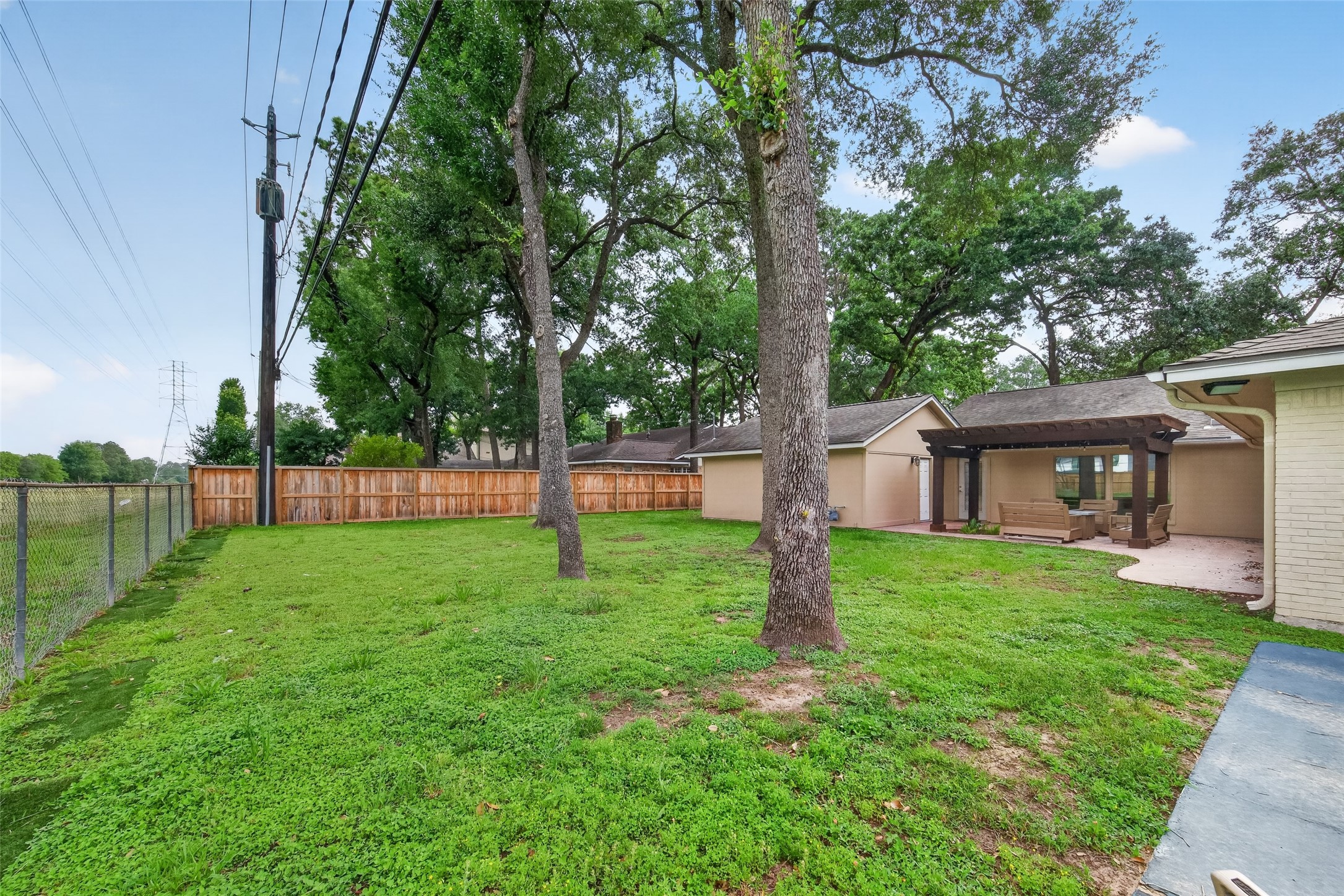 341 W Gaywood Drive Property Photo 40