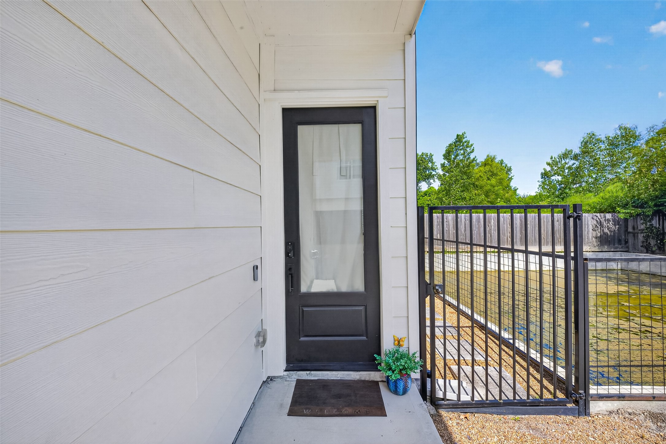 5737 White Magnolia Street Property Photo 3