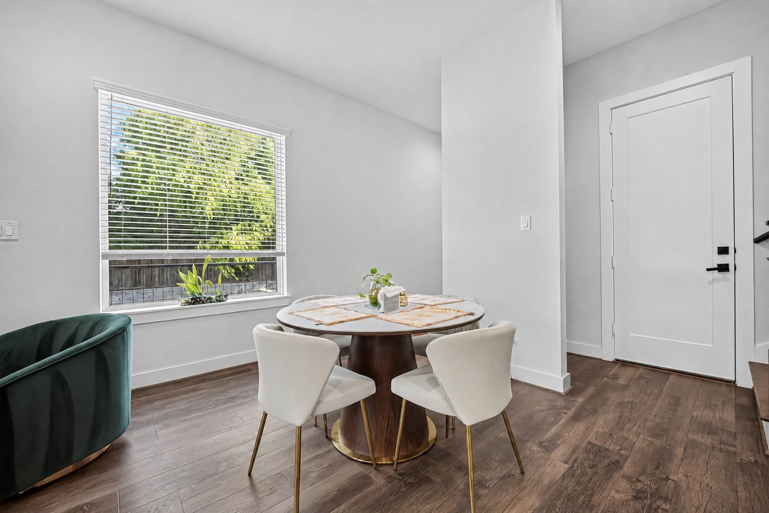 5737 White Magnolia Street Property Photo 13