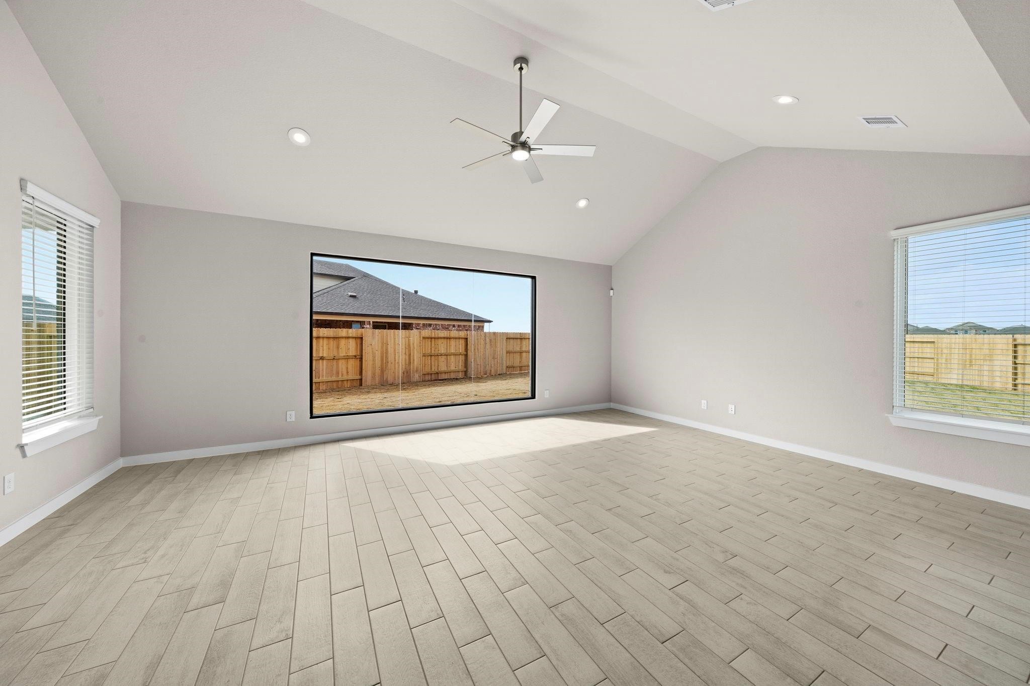 2181 Sunflower View Street Property Photo 8
