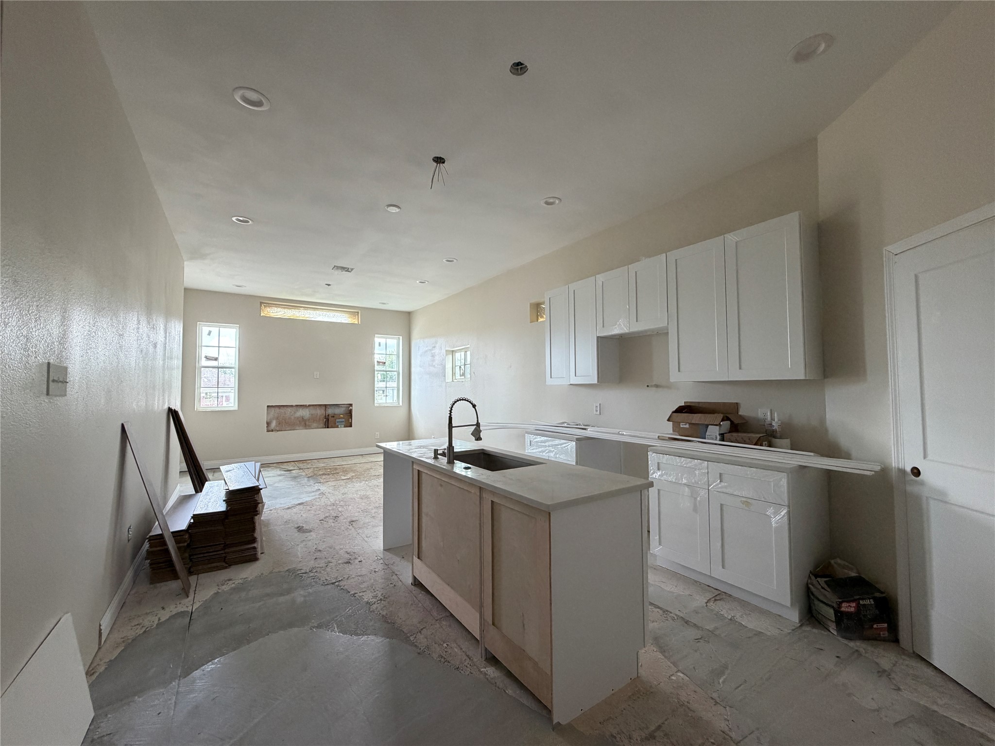 1804 65th Street A-b Property Photo 3