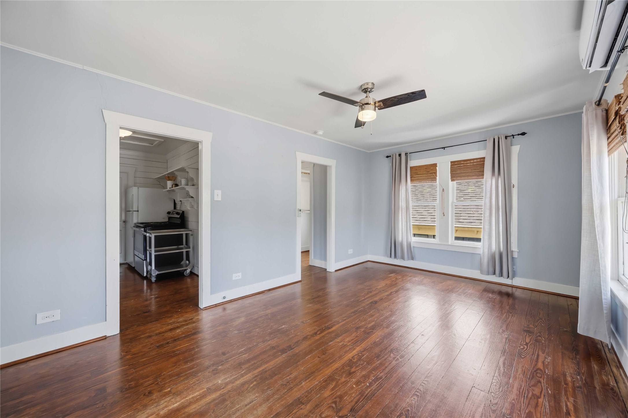 2714 Reagan Property Photo 3