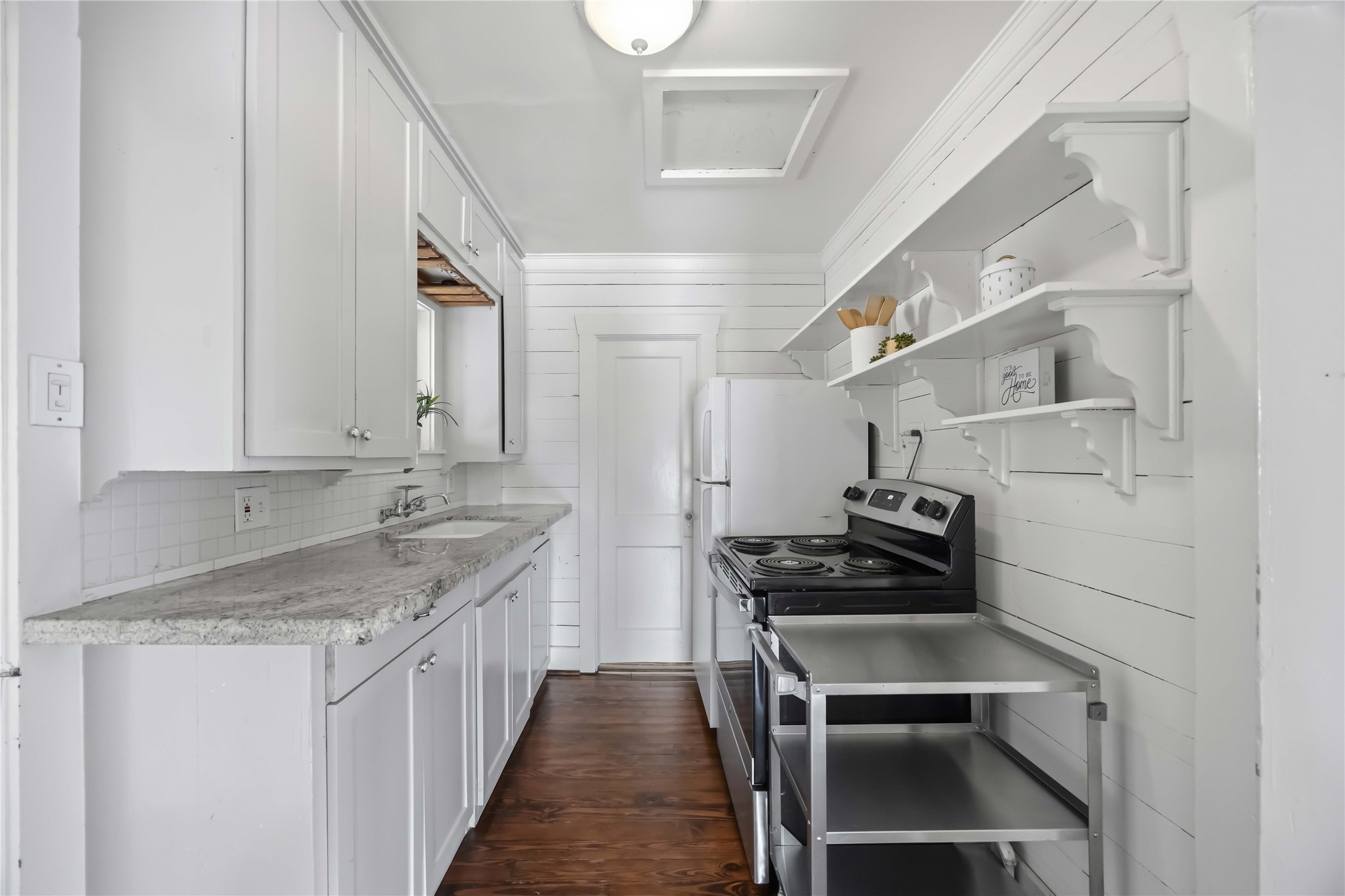 2714 Reagan Property Photo 5