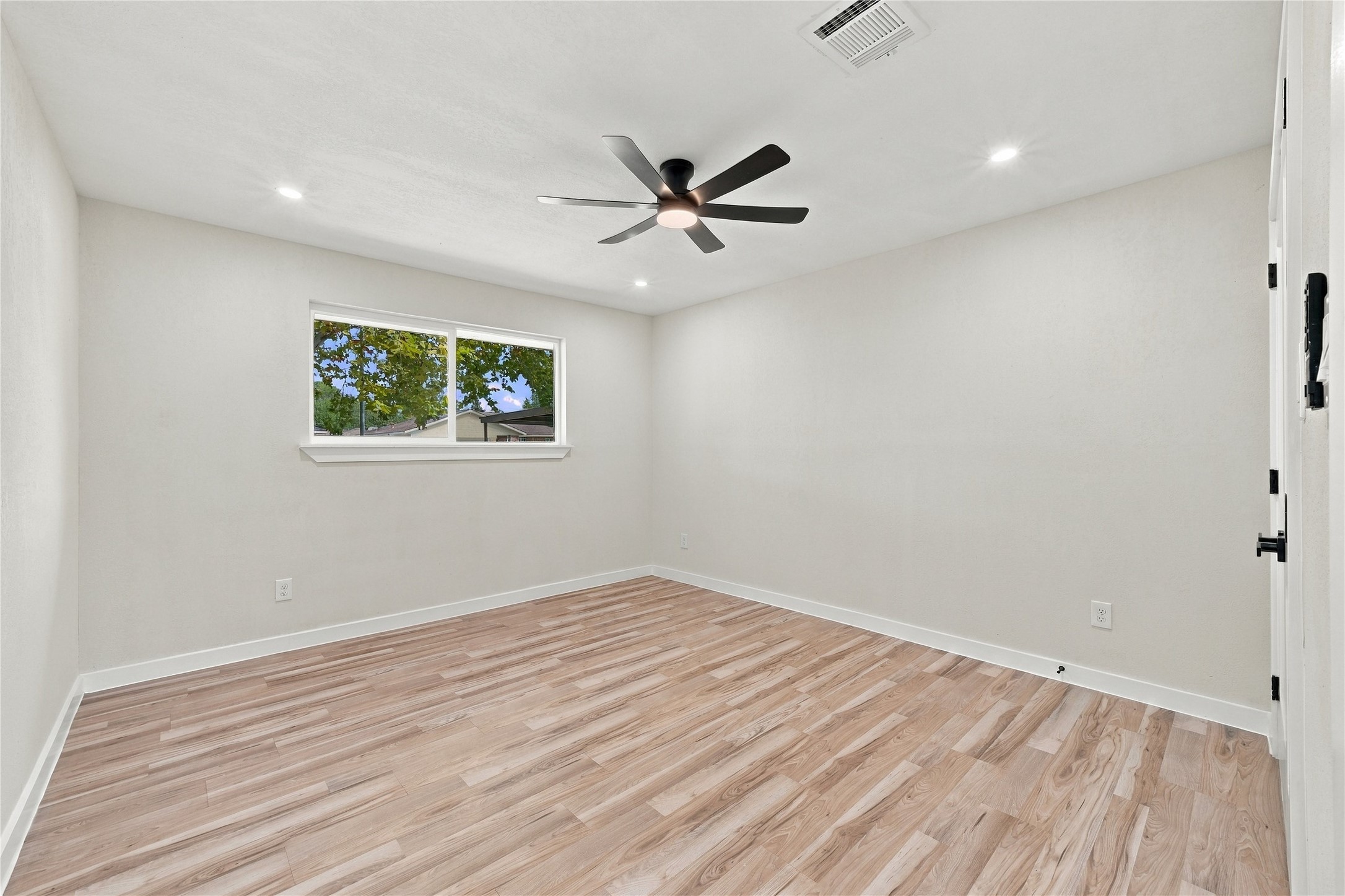 6710 Glen Rock Drive Property Photo 16