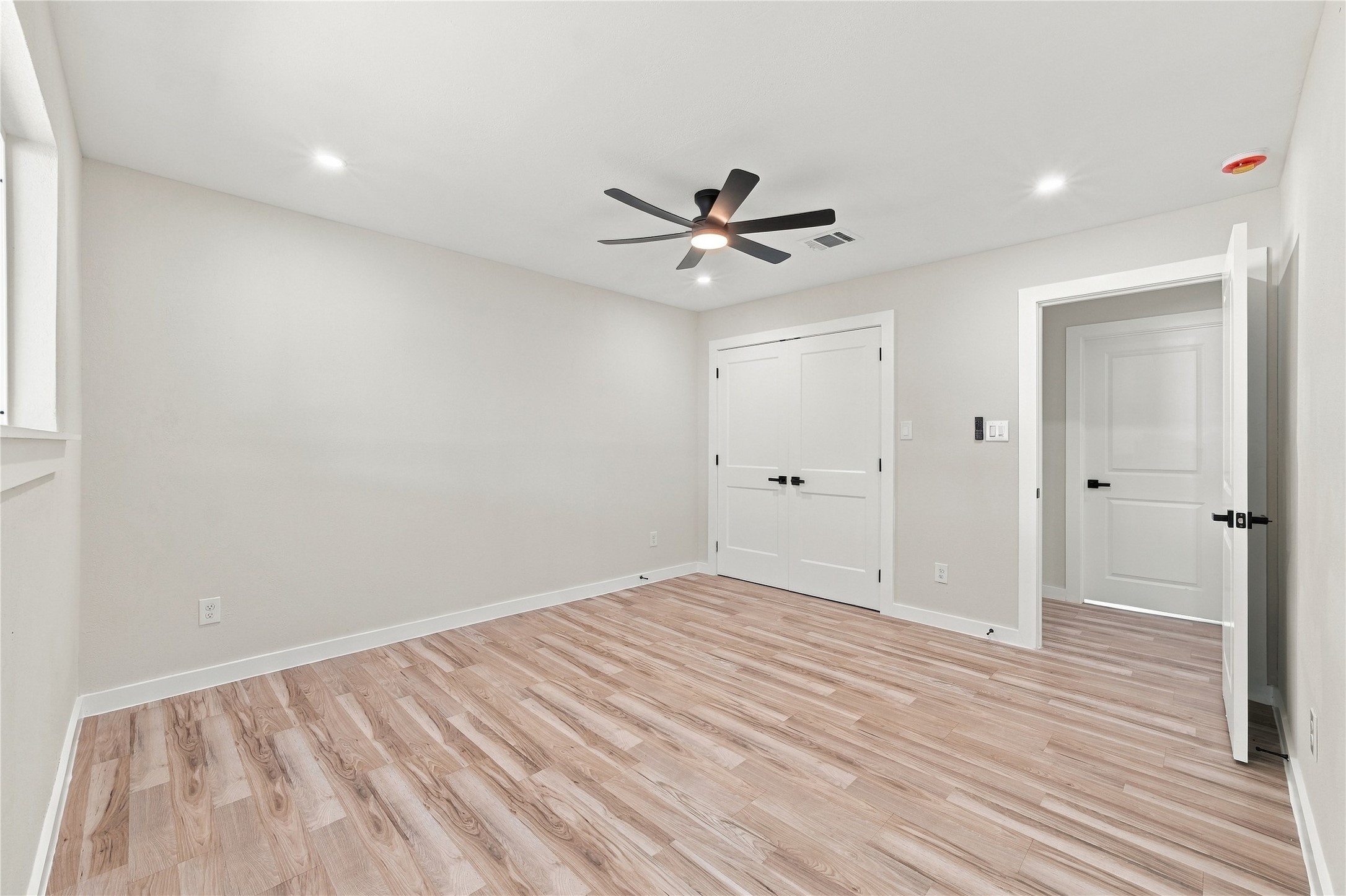 6710 Glen Rock Drive Property Photo 17