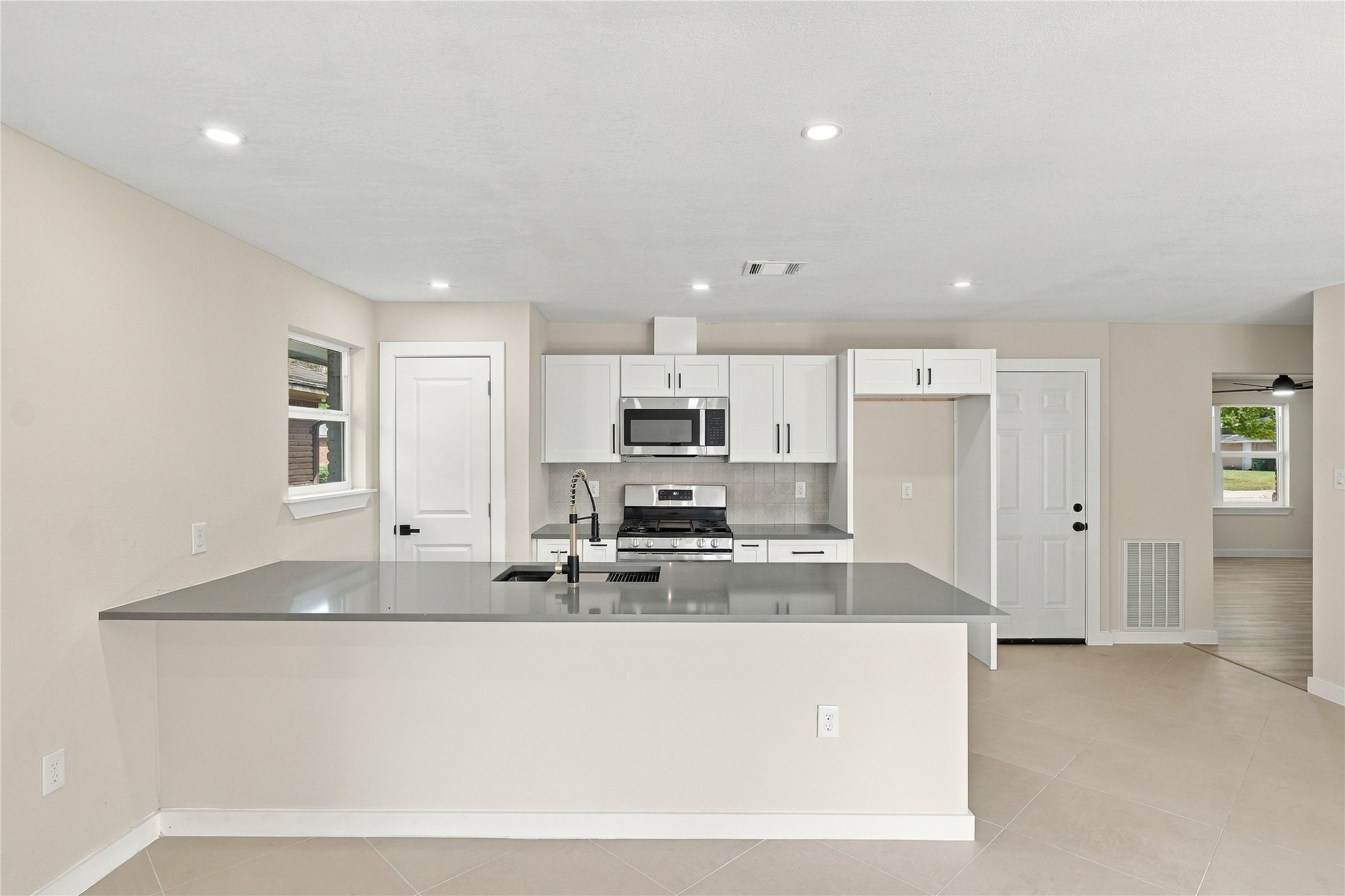 6710 Glen Rock Drive Property Photo 26