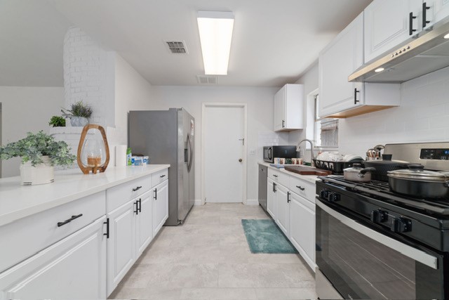 12018 Troulon Drive Property Photo 11