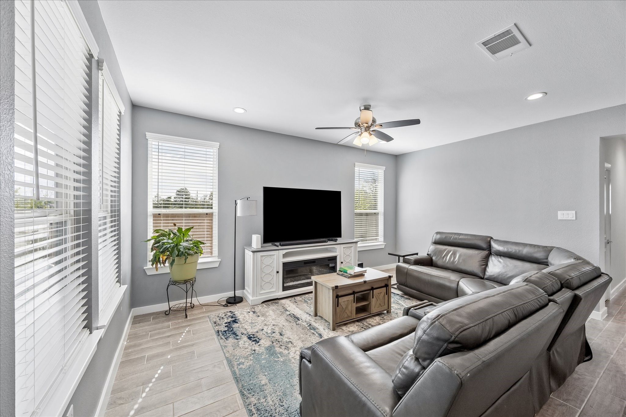 33002 Carolyns Perfection Loop Property Photo 2