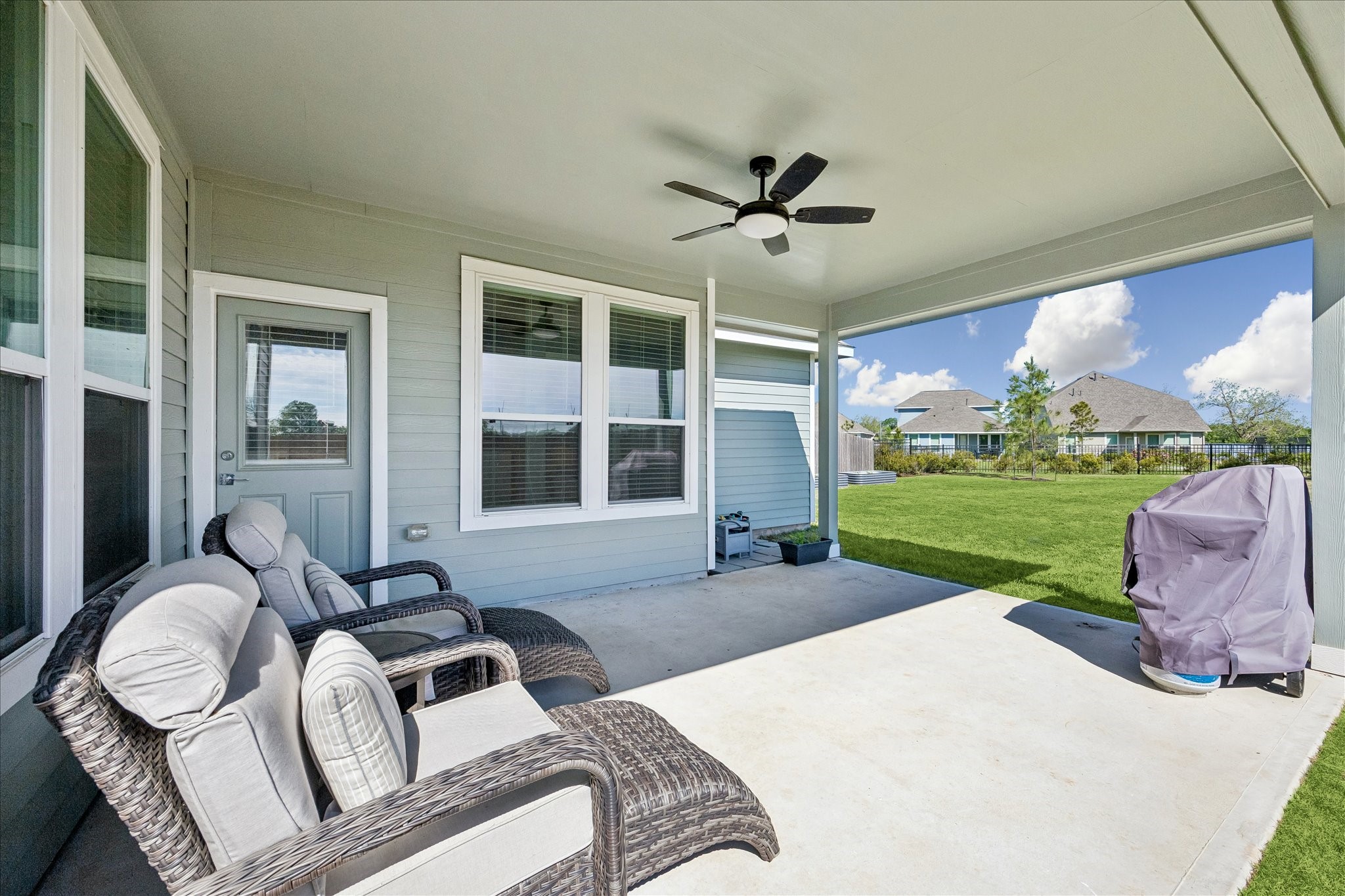 33002 Carolyns Perfection Loop Property Photo 5