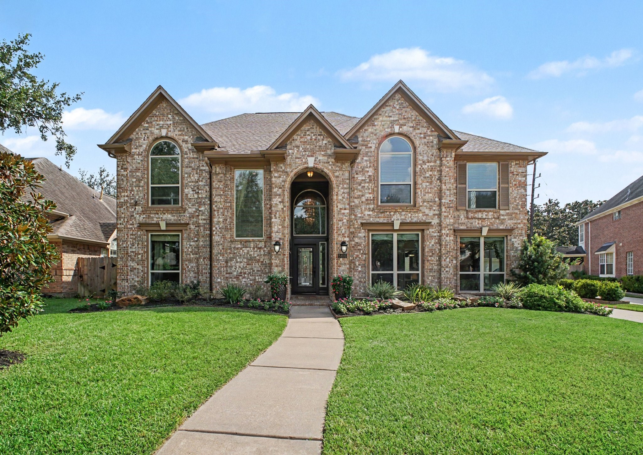 5406 Brook Bend Drive Property Photo 3