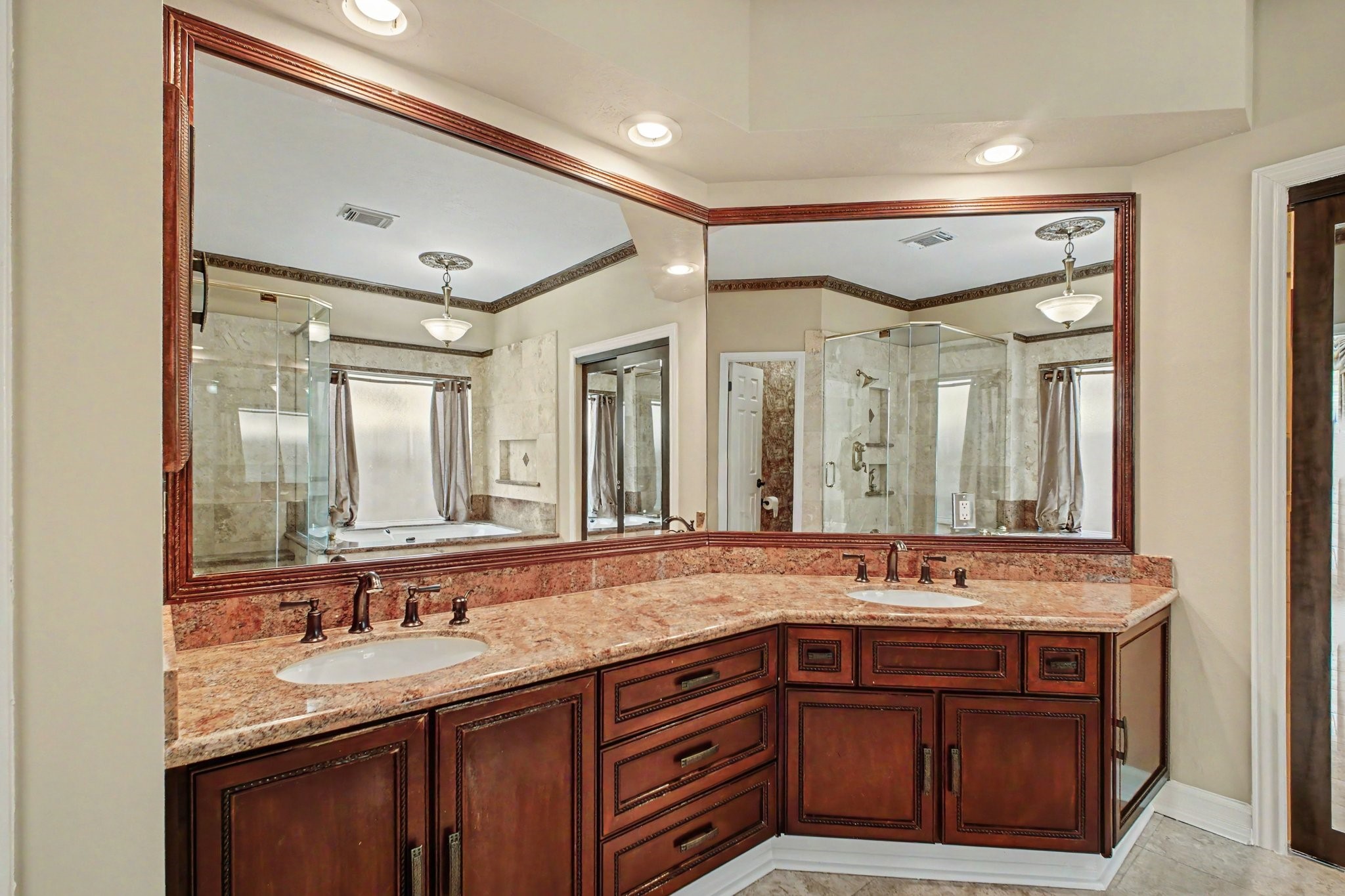 5406 Brook Bend Drive Property Photo 25