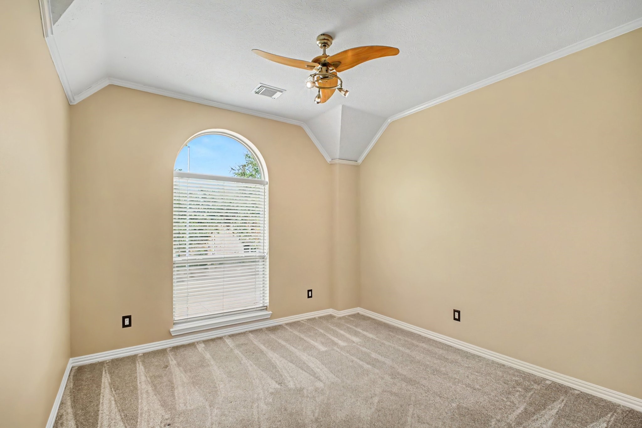 5406 Brook Bend Drive Property Photo 33