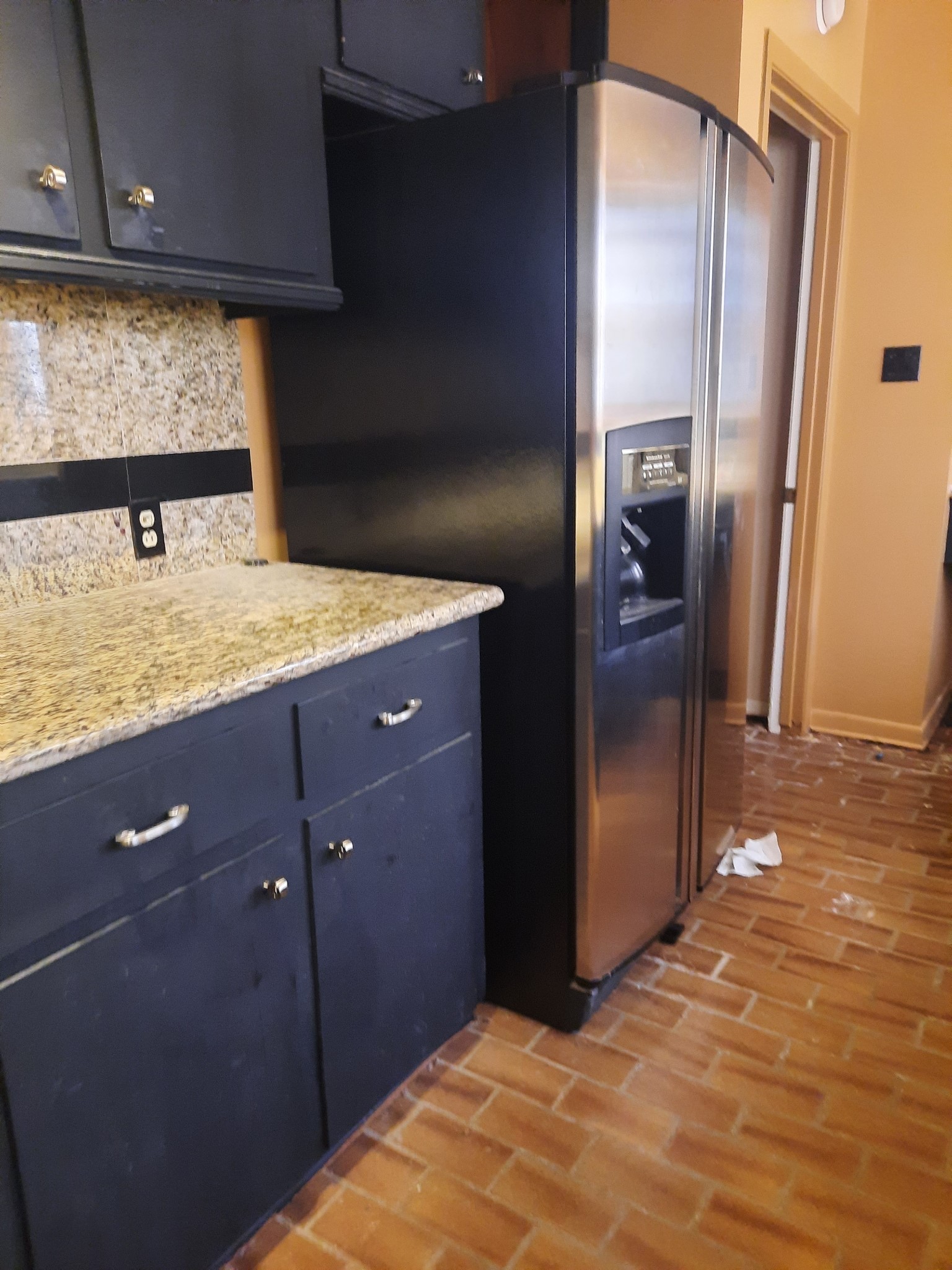 2118 Fulham Court Property Photo 2