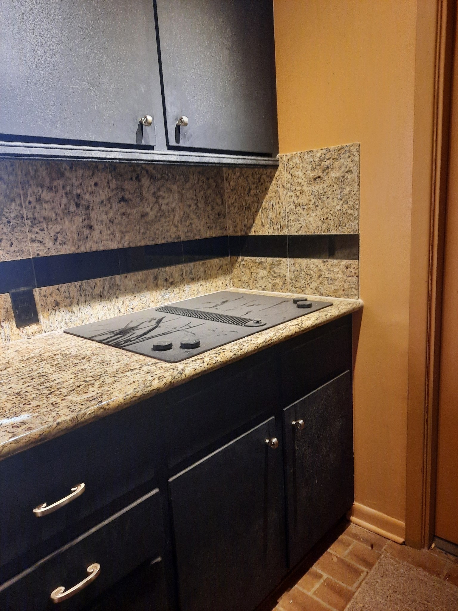 2118 Fulham Court Property Photo 4