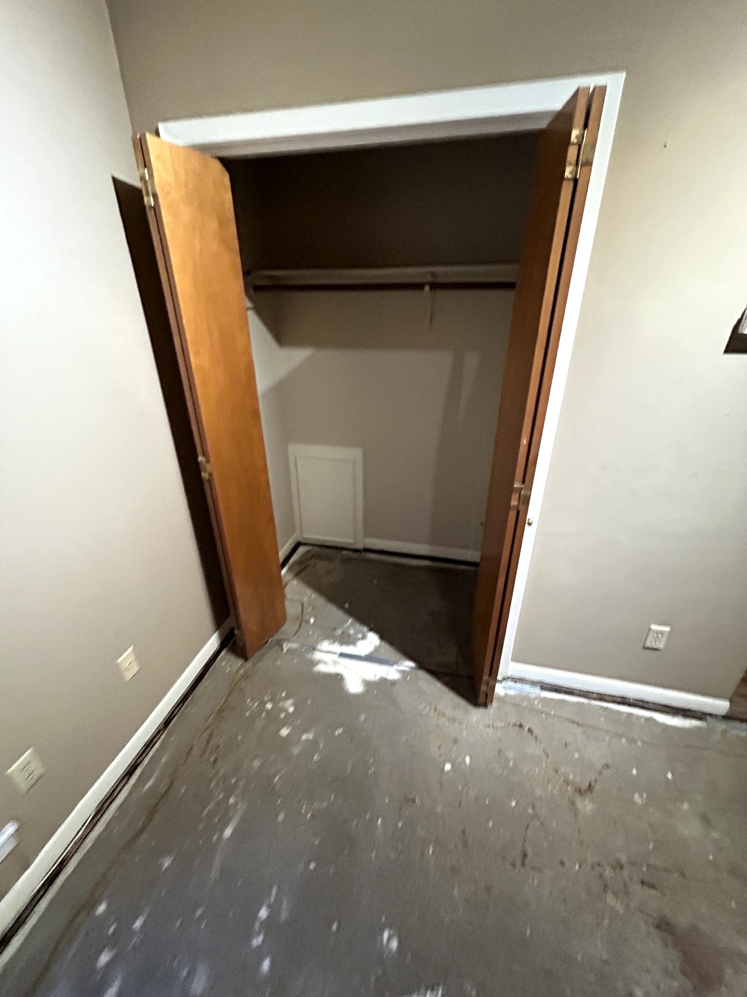 2118 Fulham Court Property Photo 14