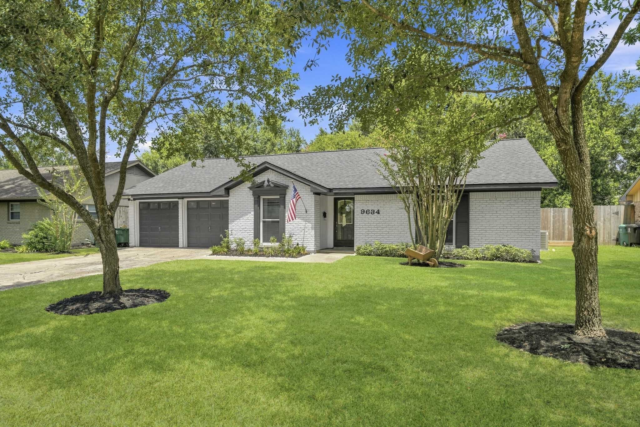 9634 Meadowglen Lane Property Photo 1