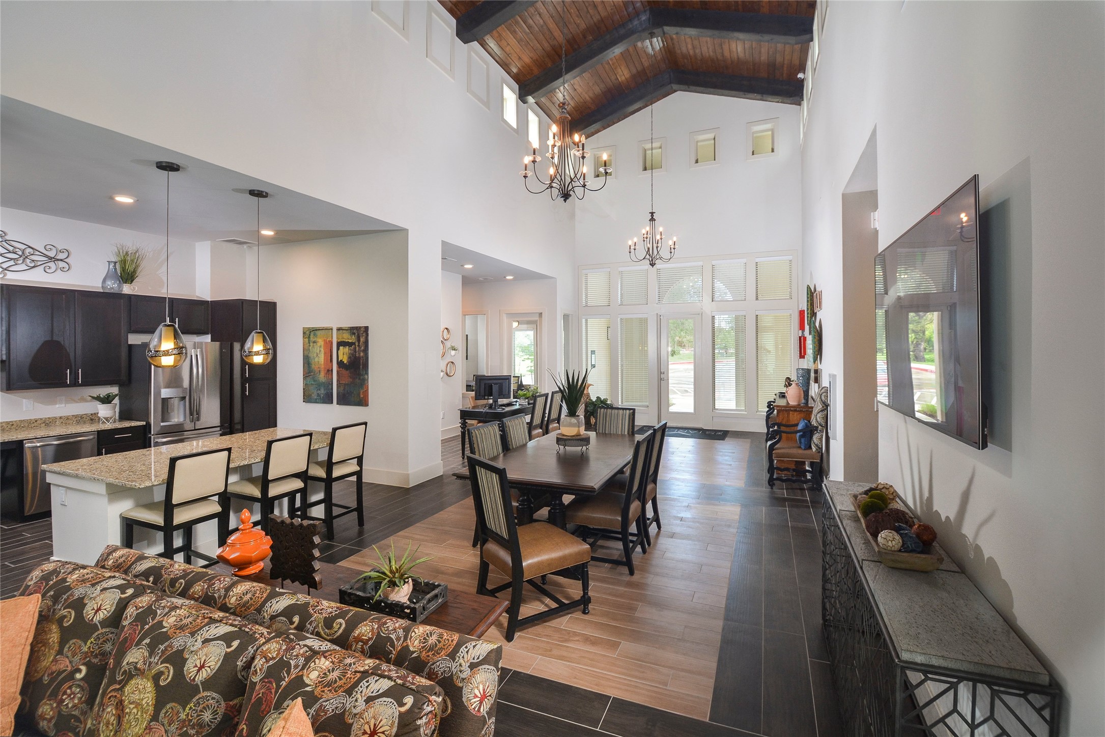 10148 Culebra Road Property Photo 8