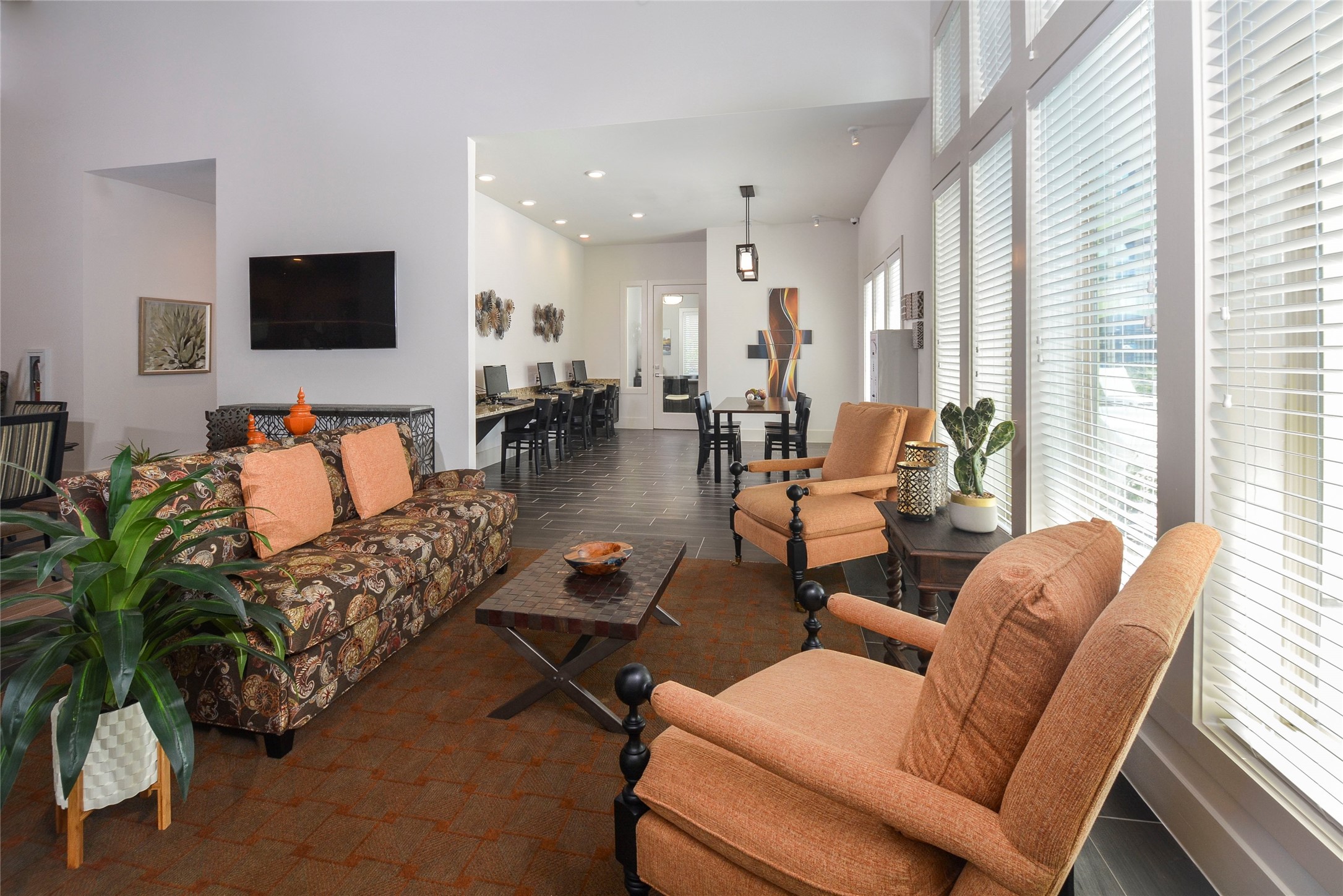 10148 Culebra Road Property Photo 14