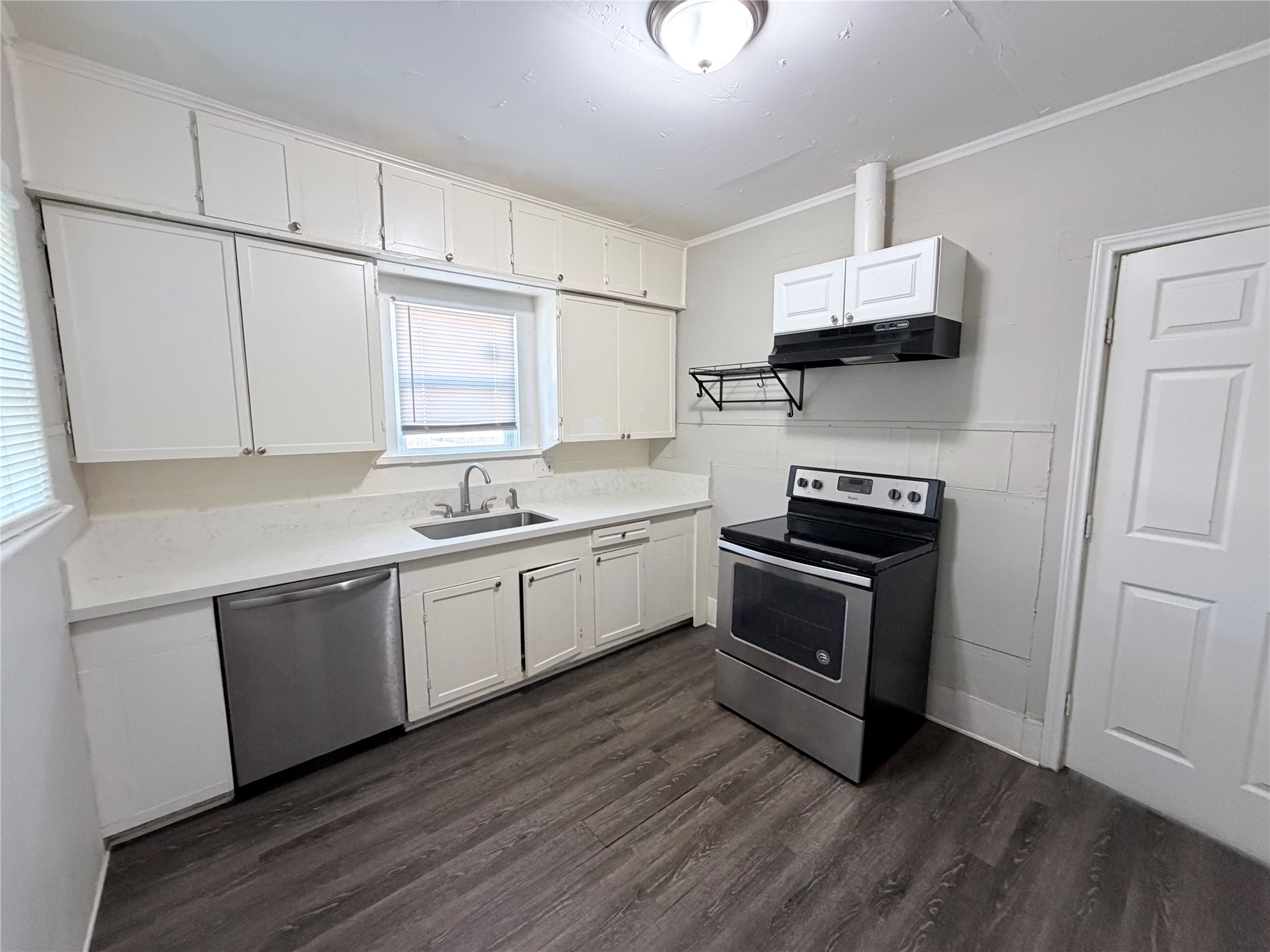 1401 Edison Street Property Photo 18