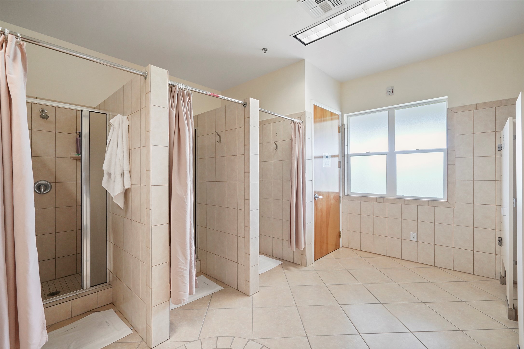 24668 Hegar Springs Parkway Property Photo 40