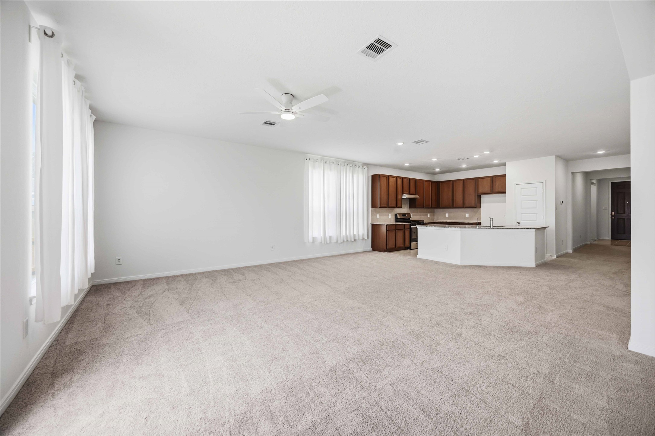 18206 Spruce Cottage Dr Property Photo 7