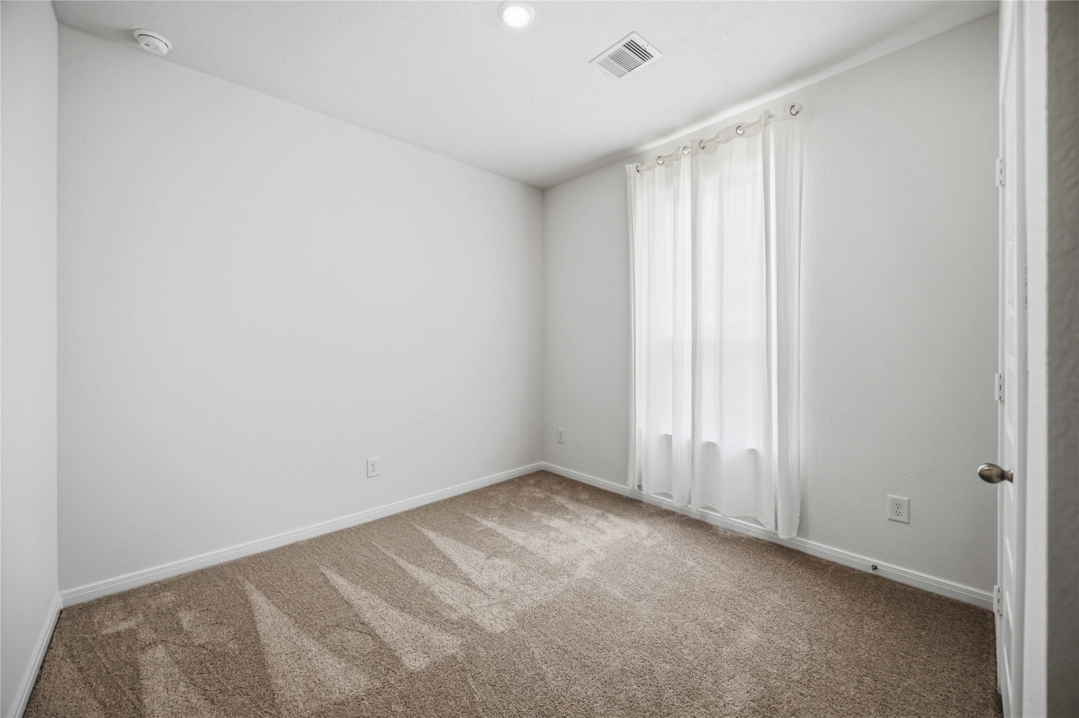 18206 Spruce Cottage Dr Property Photo 12