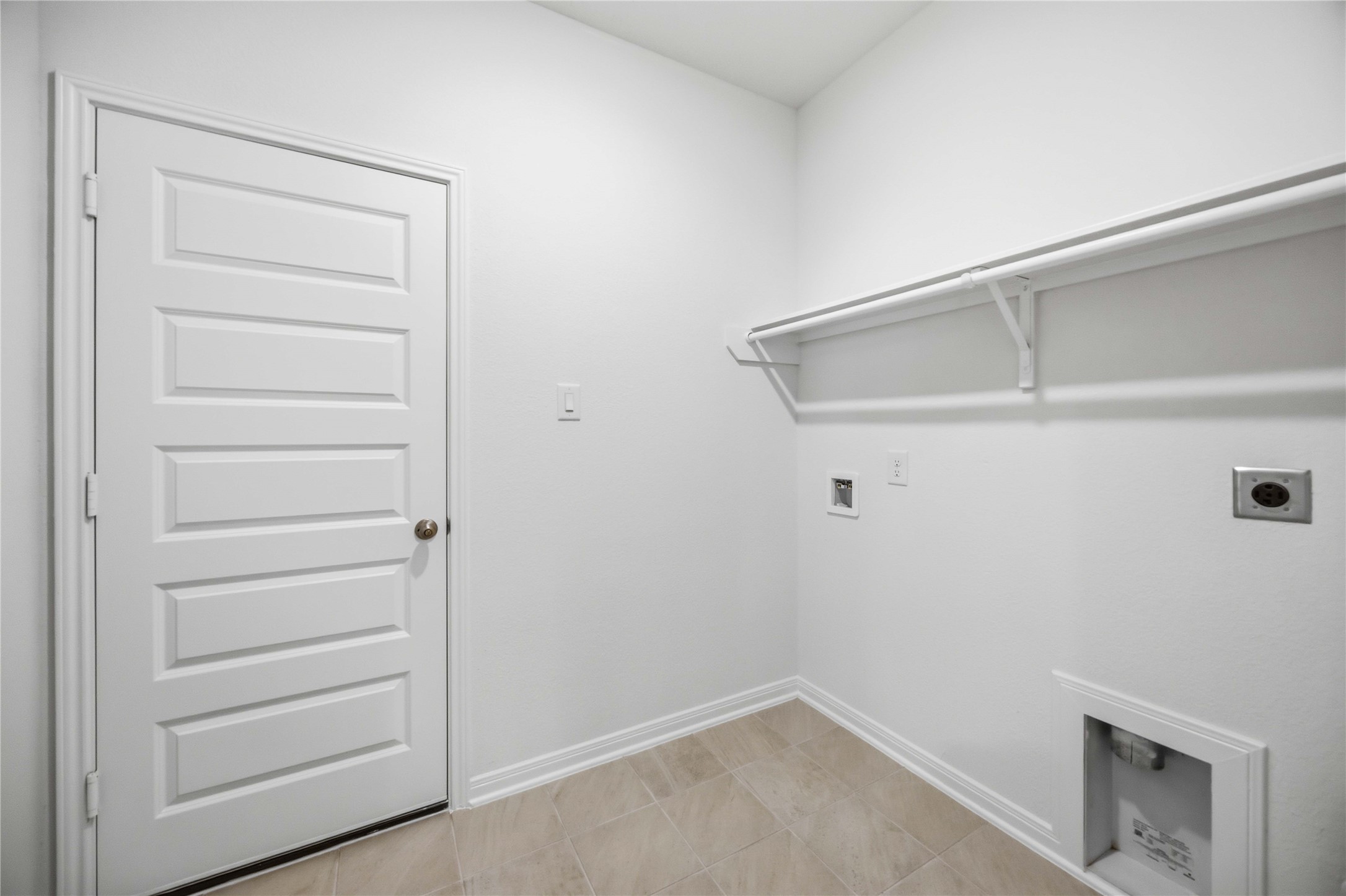 18206 Spruce Cottage Dr Property Photo 18