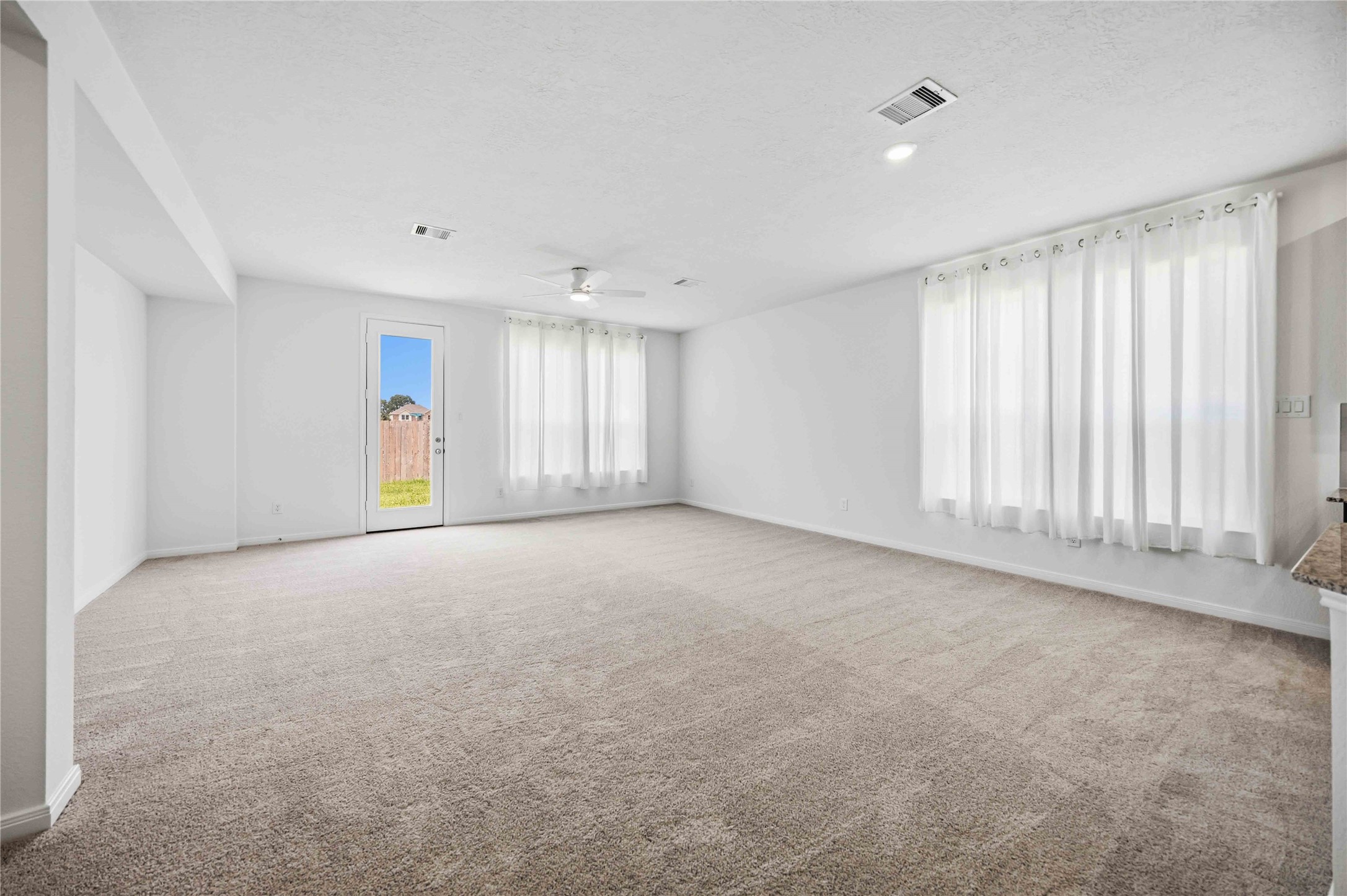 18206 Spruce Cottage Dr Property Photo 21