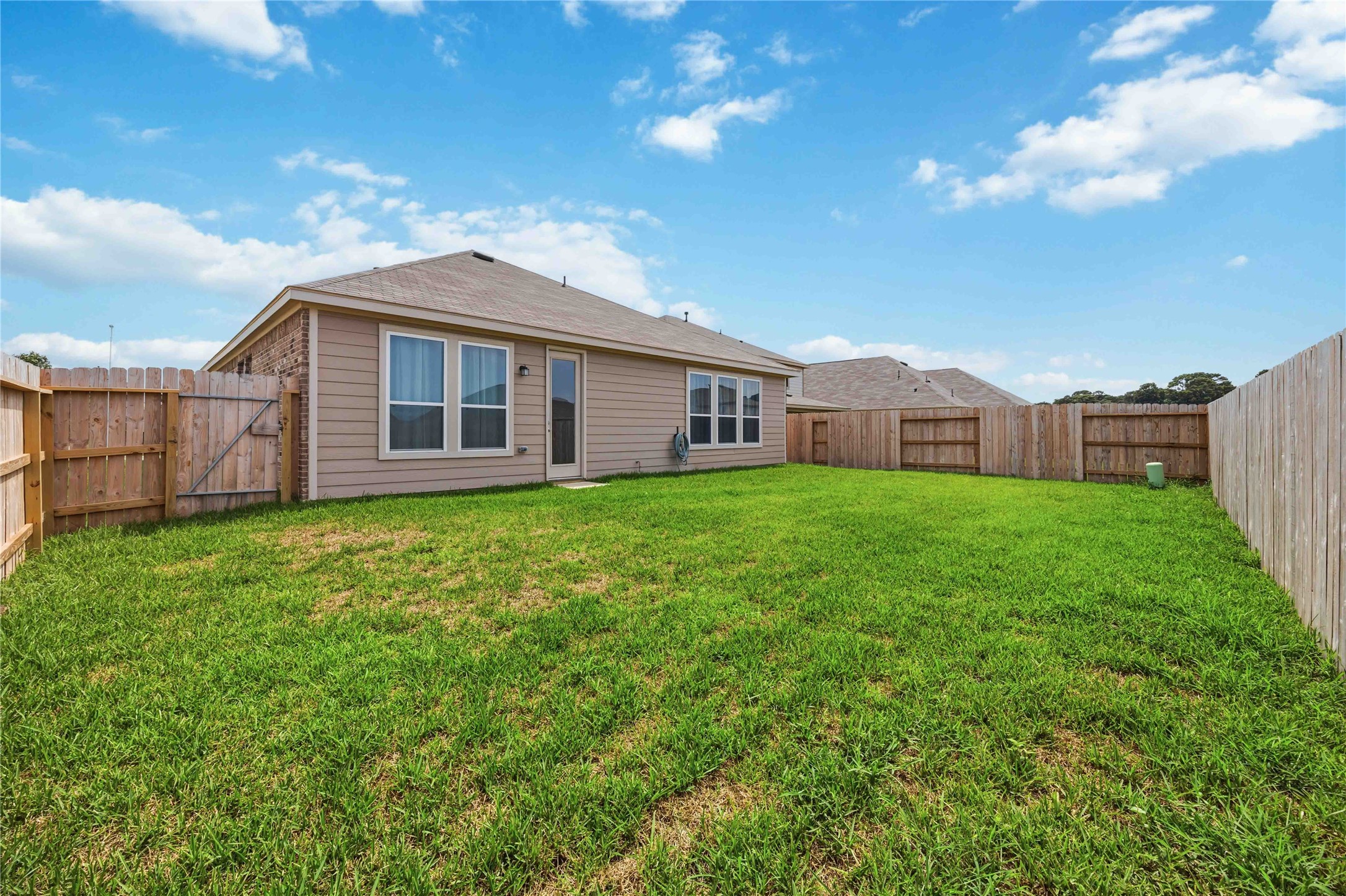 18206 Spruce Cottage Dr Property Photo 26