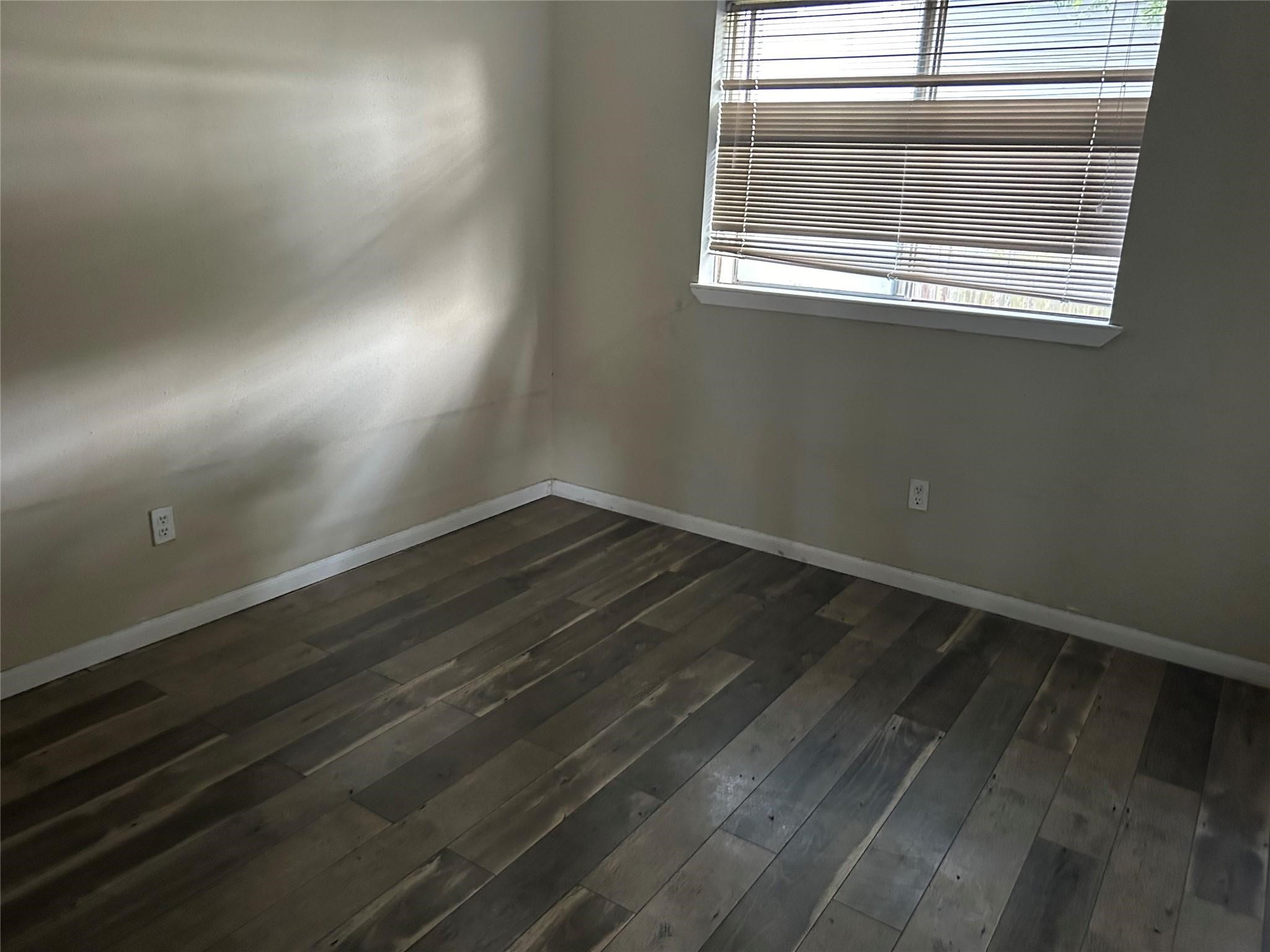 1154 W Brompton Drive Property Photo 15