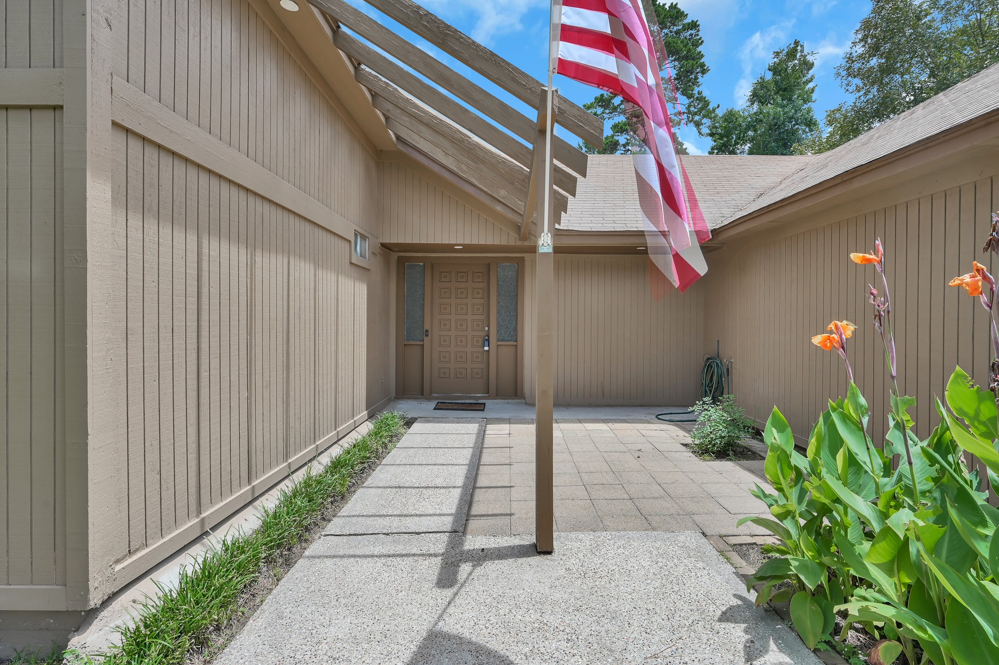5928 Sinclair Drive Property Photo 4