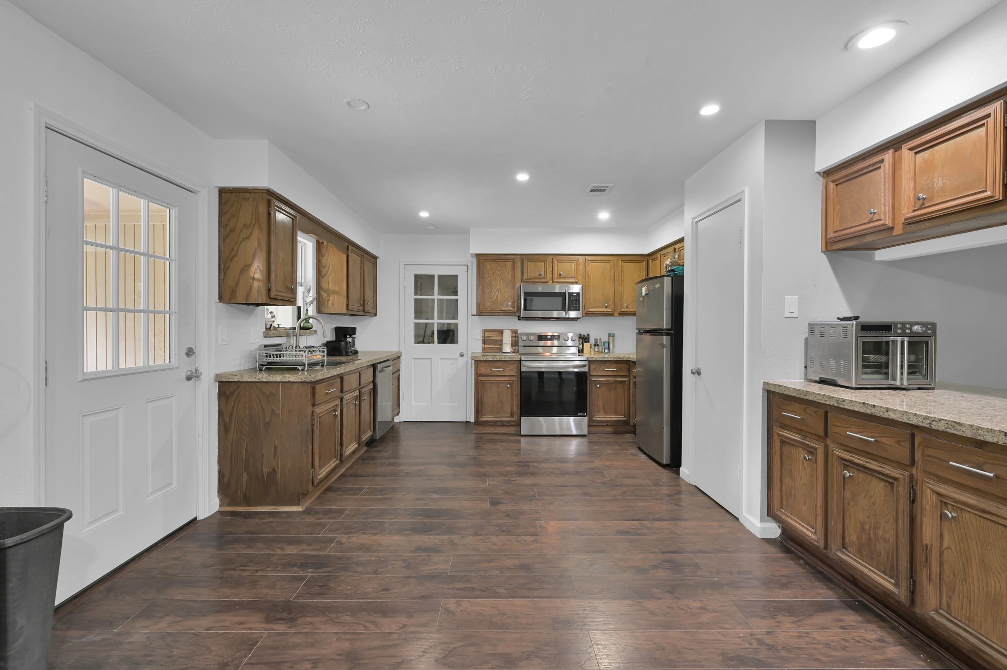 5928 Sinclair Drive Property Photo 12