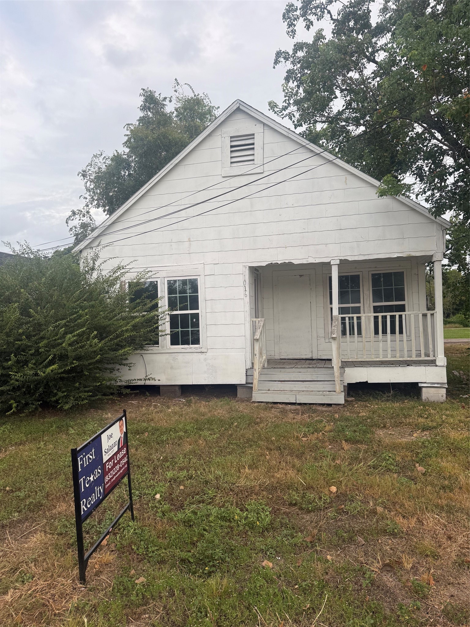 1016 Powell Street Property Photo 1