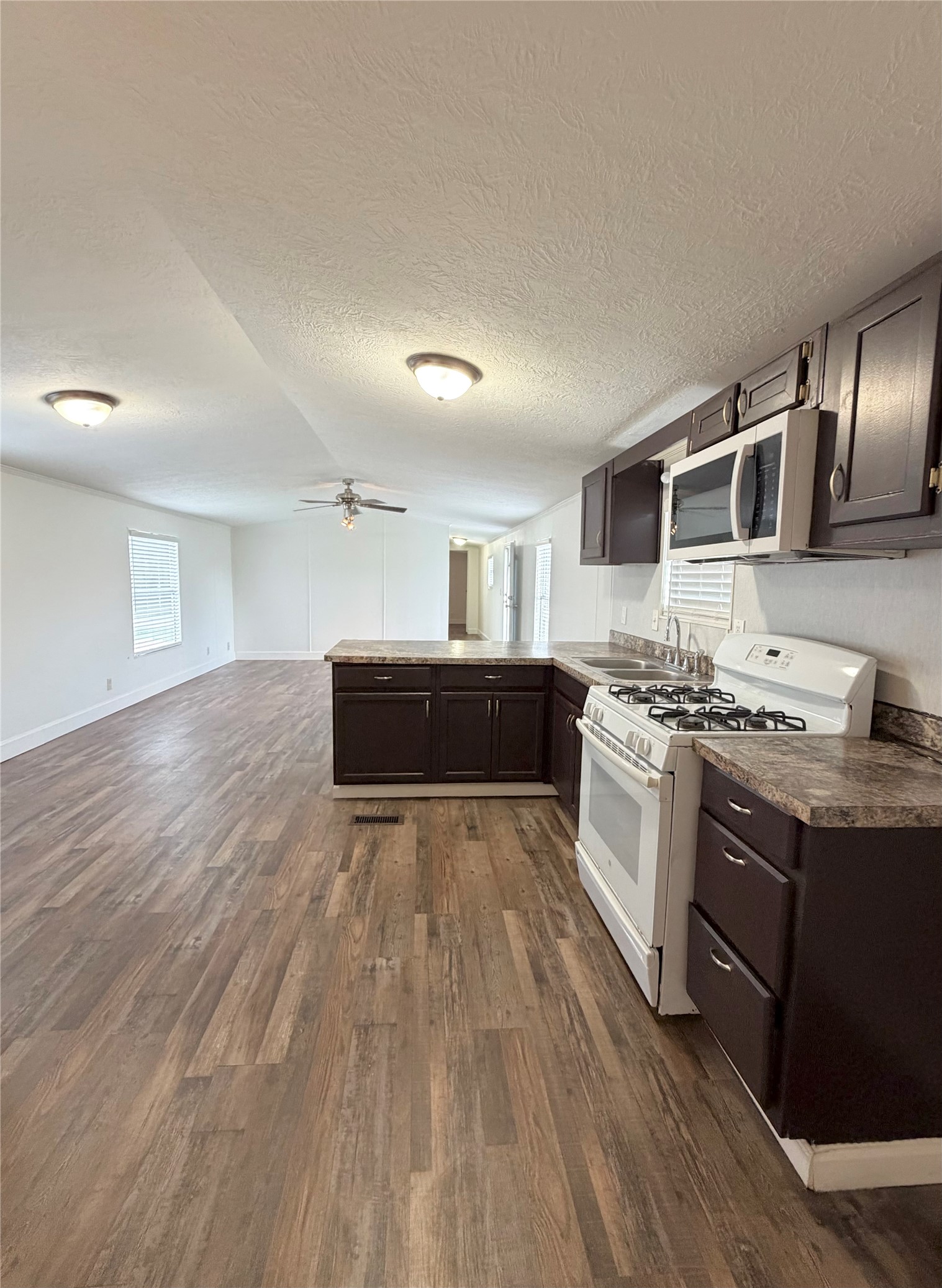 5323 N Redell Road Property Photo 3